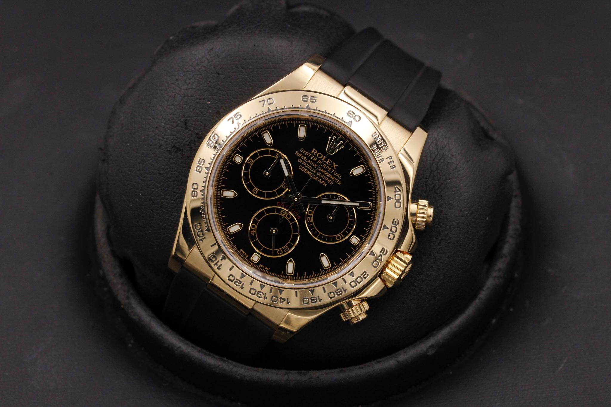 Watch Image 10