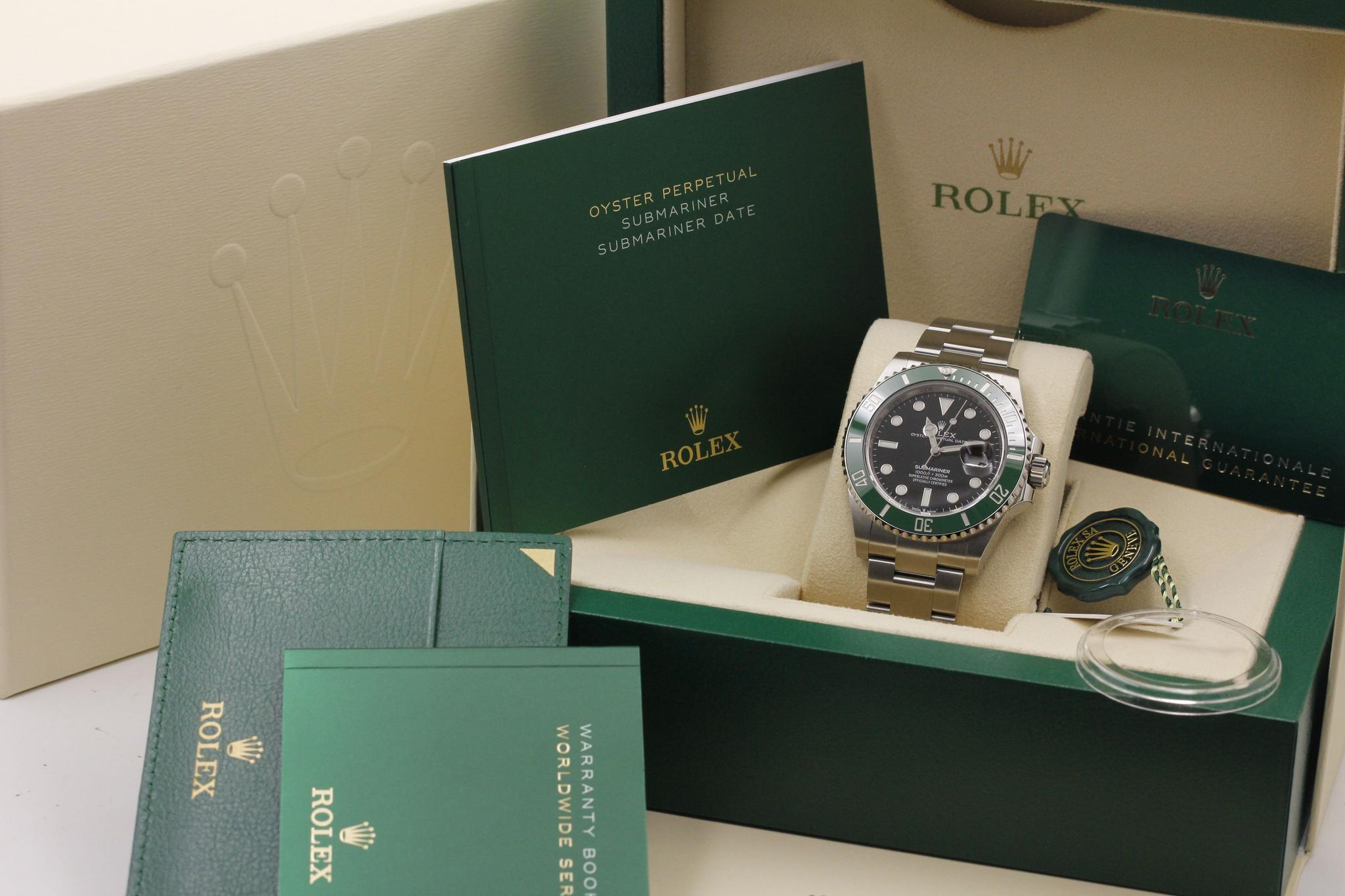 Watch Image 11