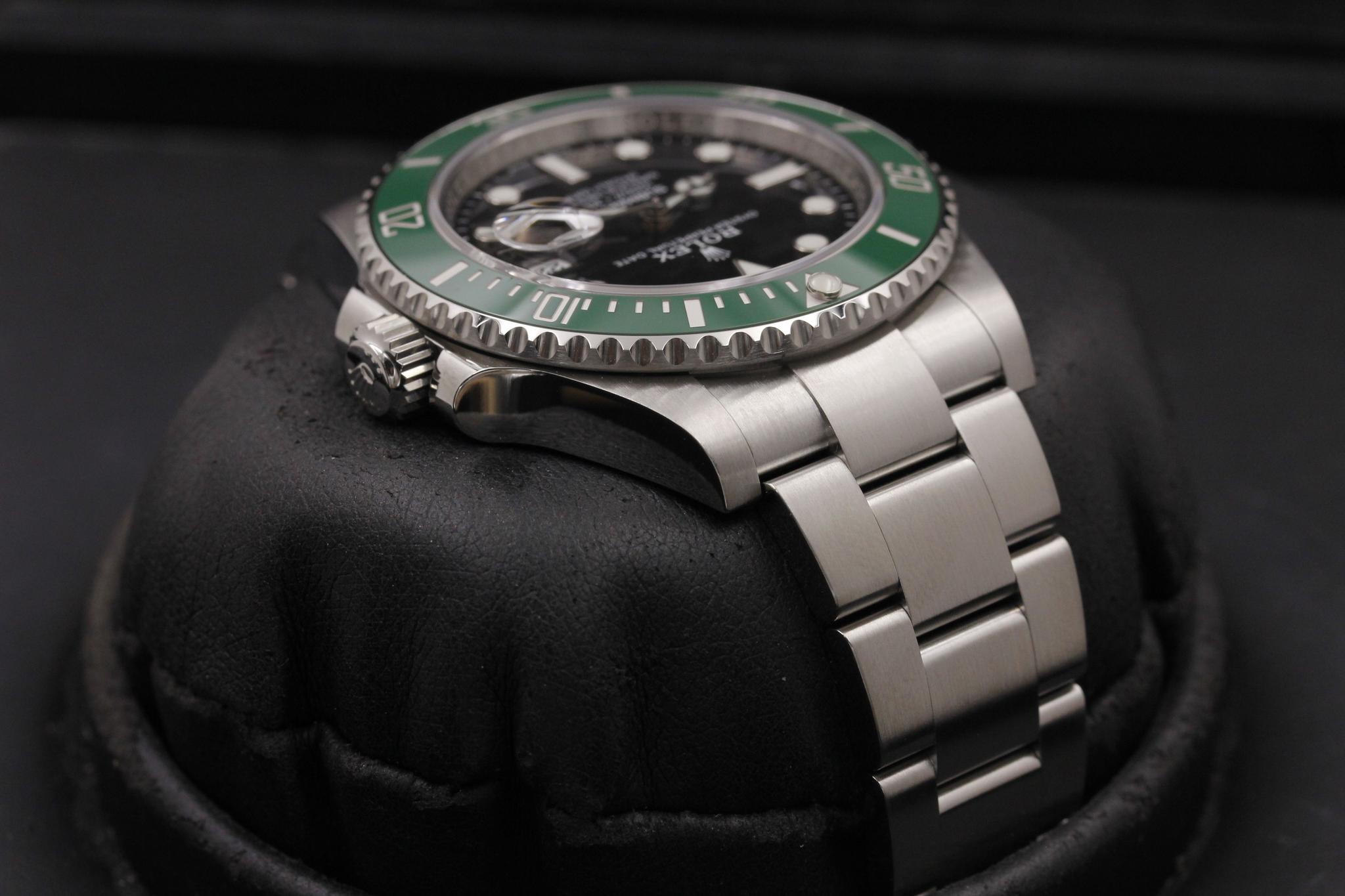 Watch Image 4