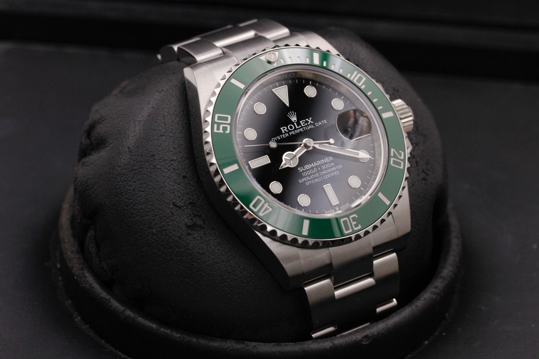 Watch Image 10