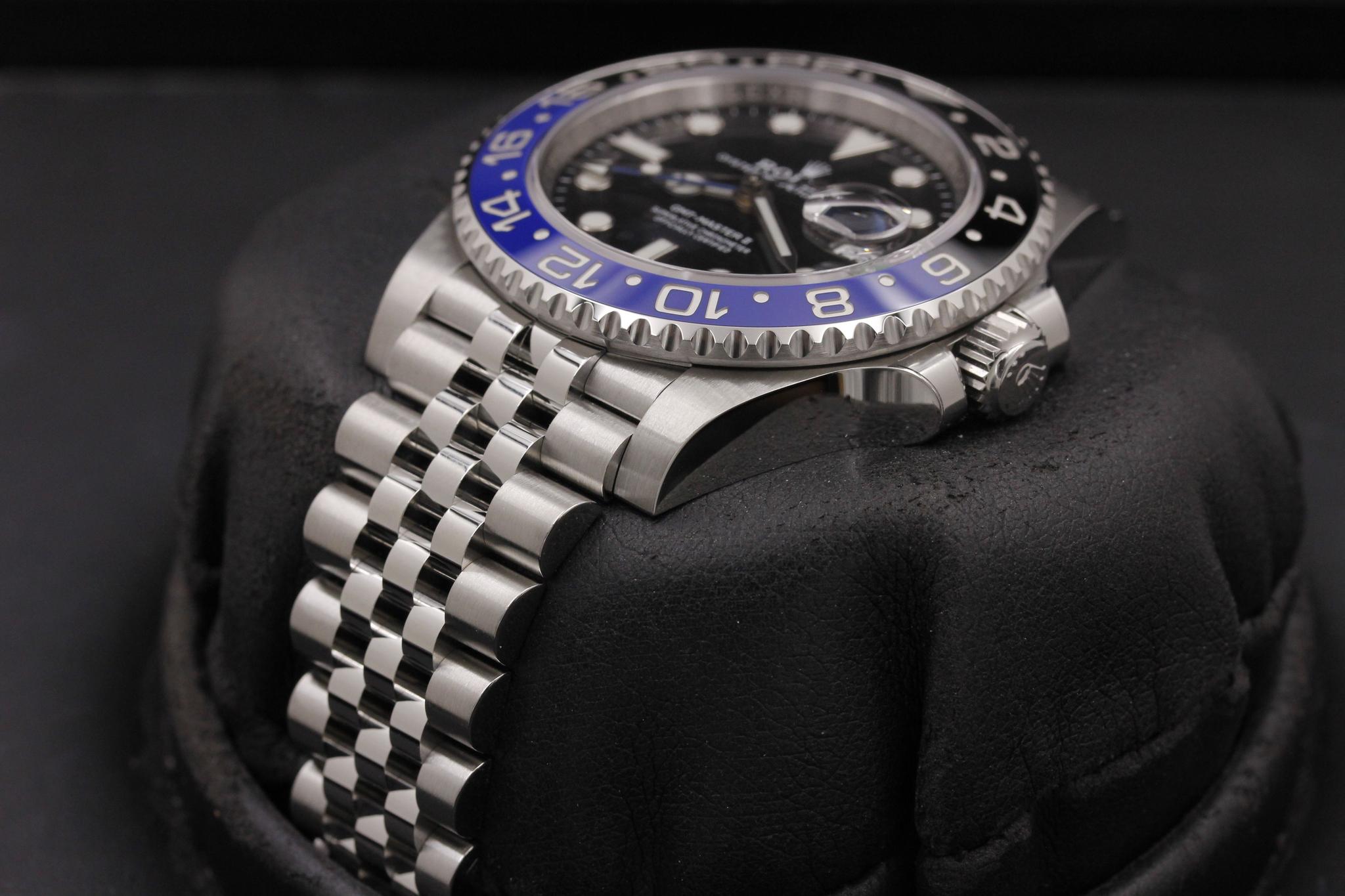 Watch Image 2