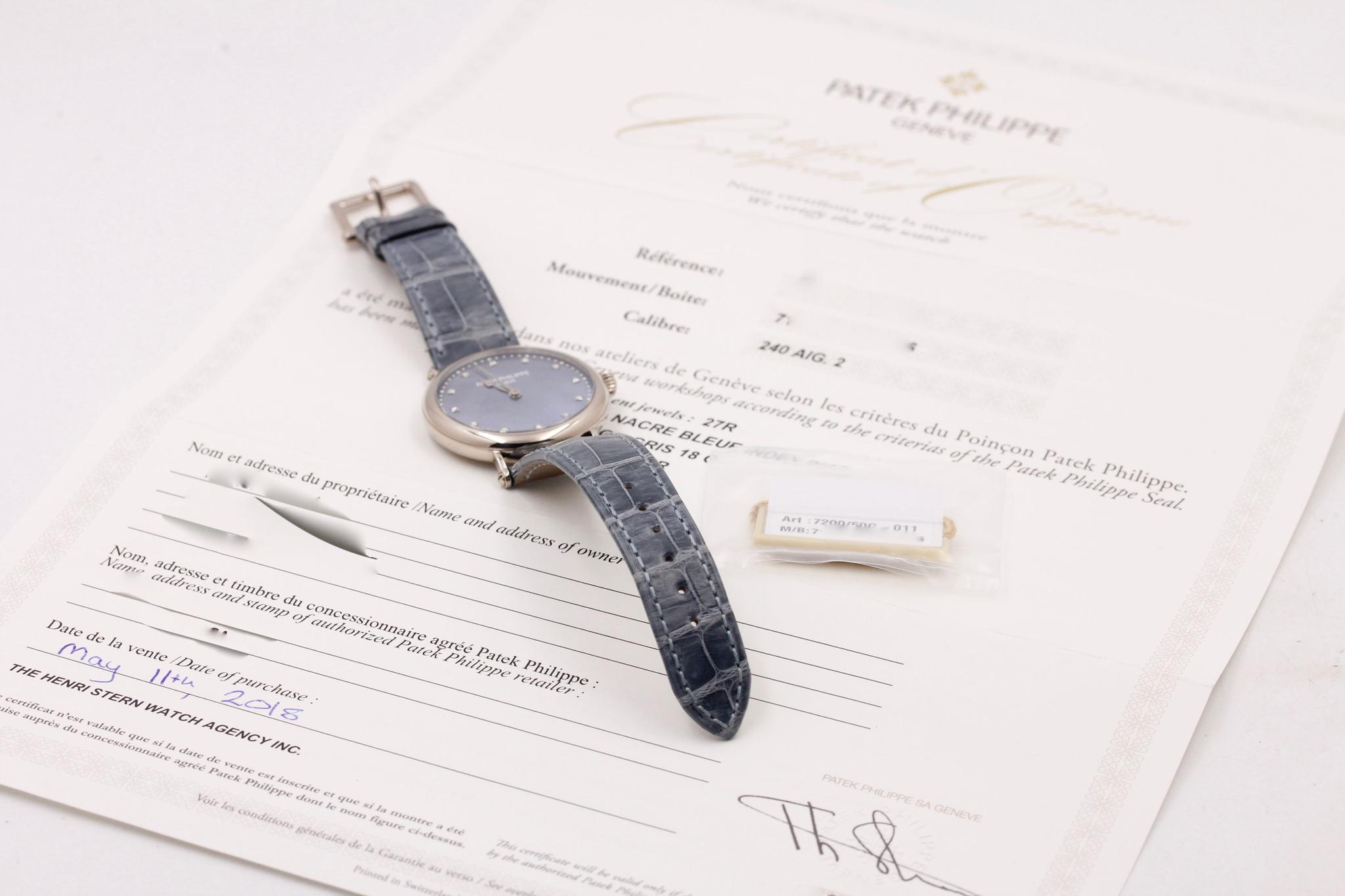 Watch Image 12