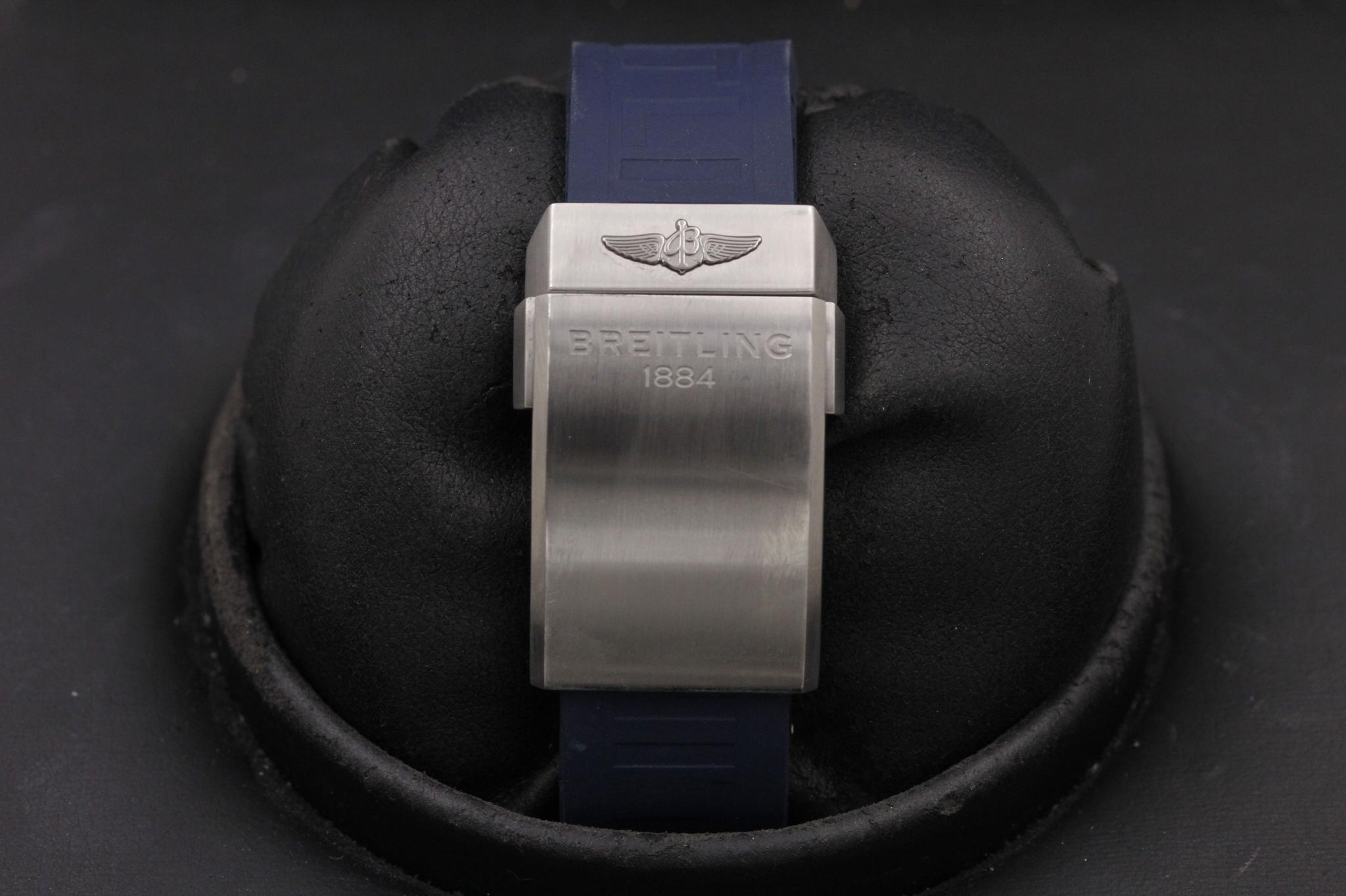 Watch Image 8