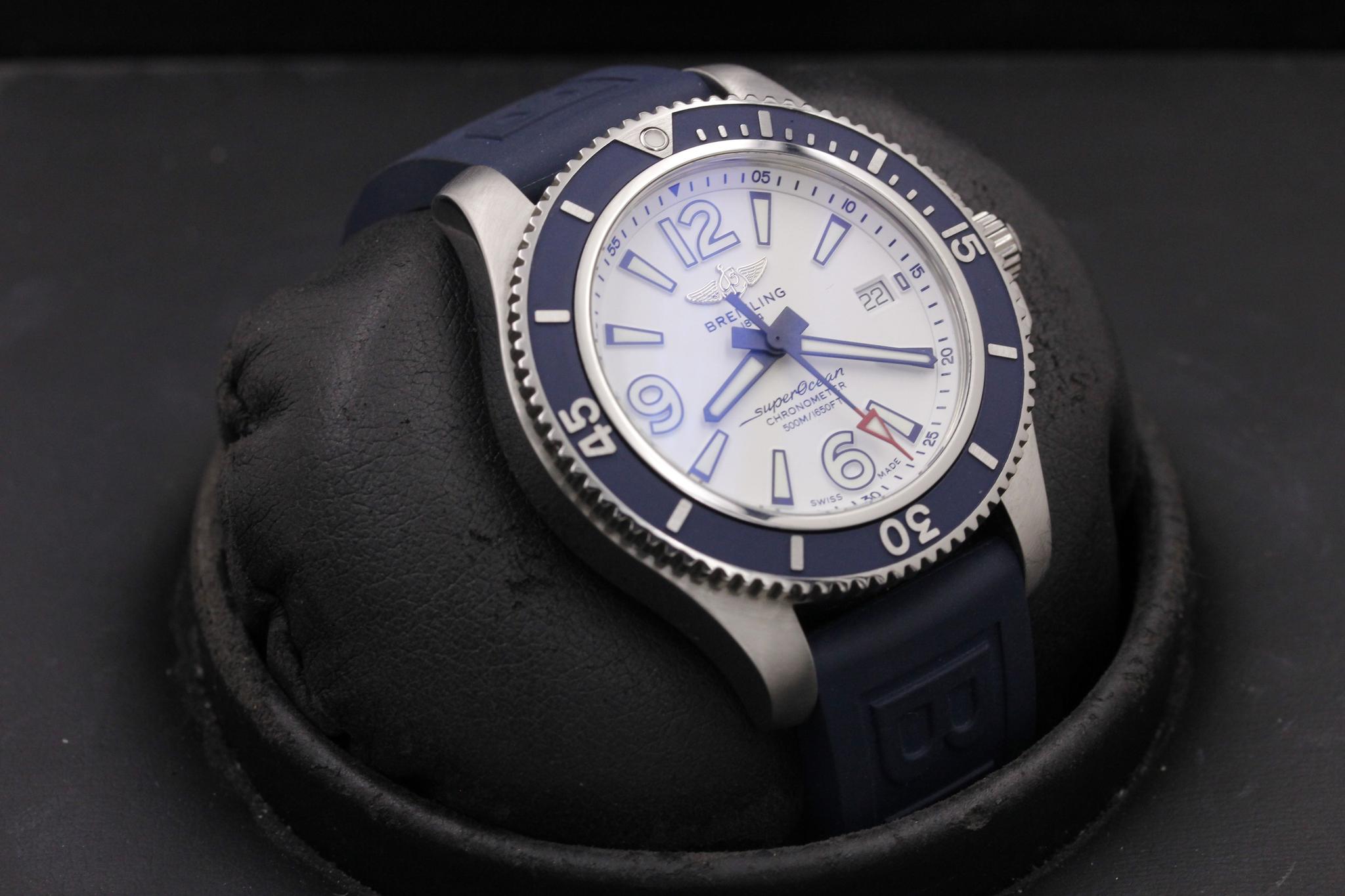 Watch Image 9