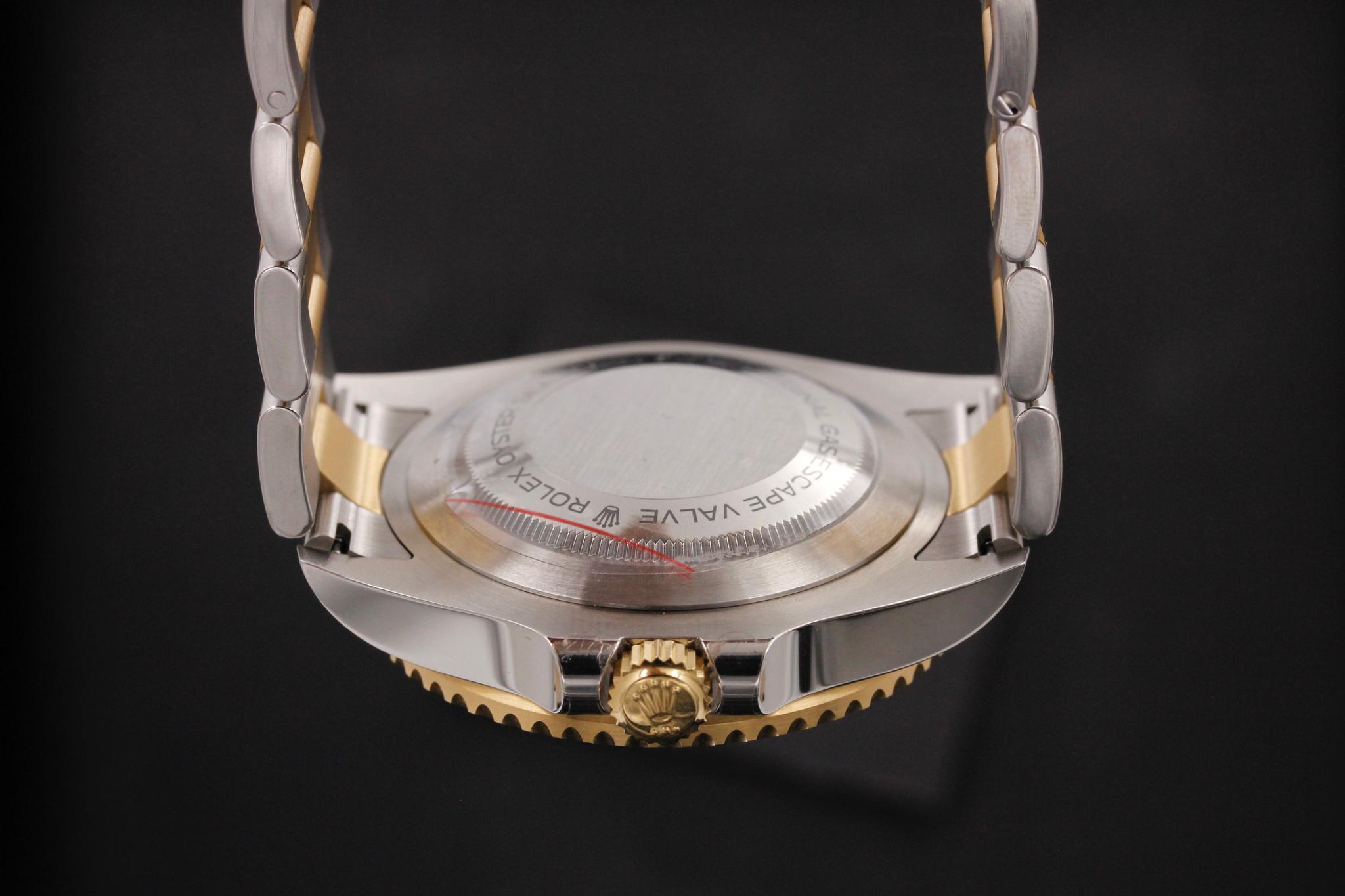 Watch Image 7