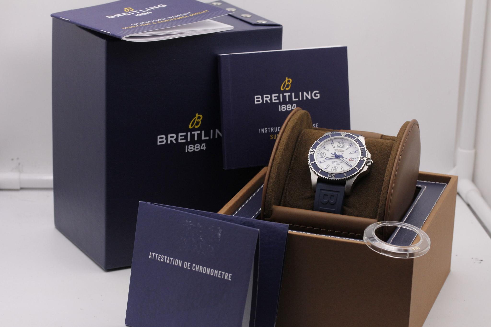 Watch Image 11