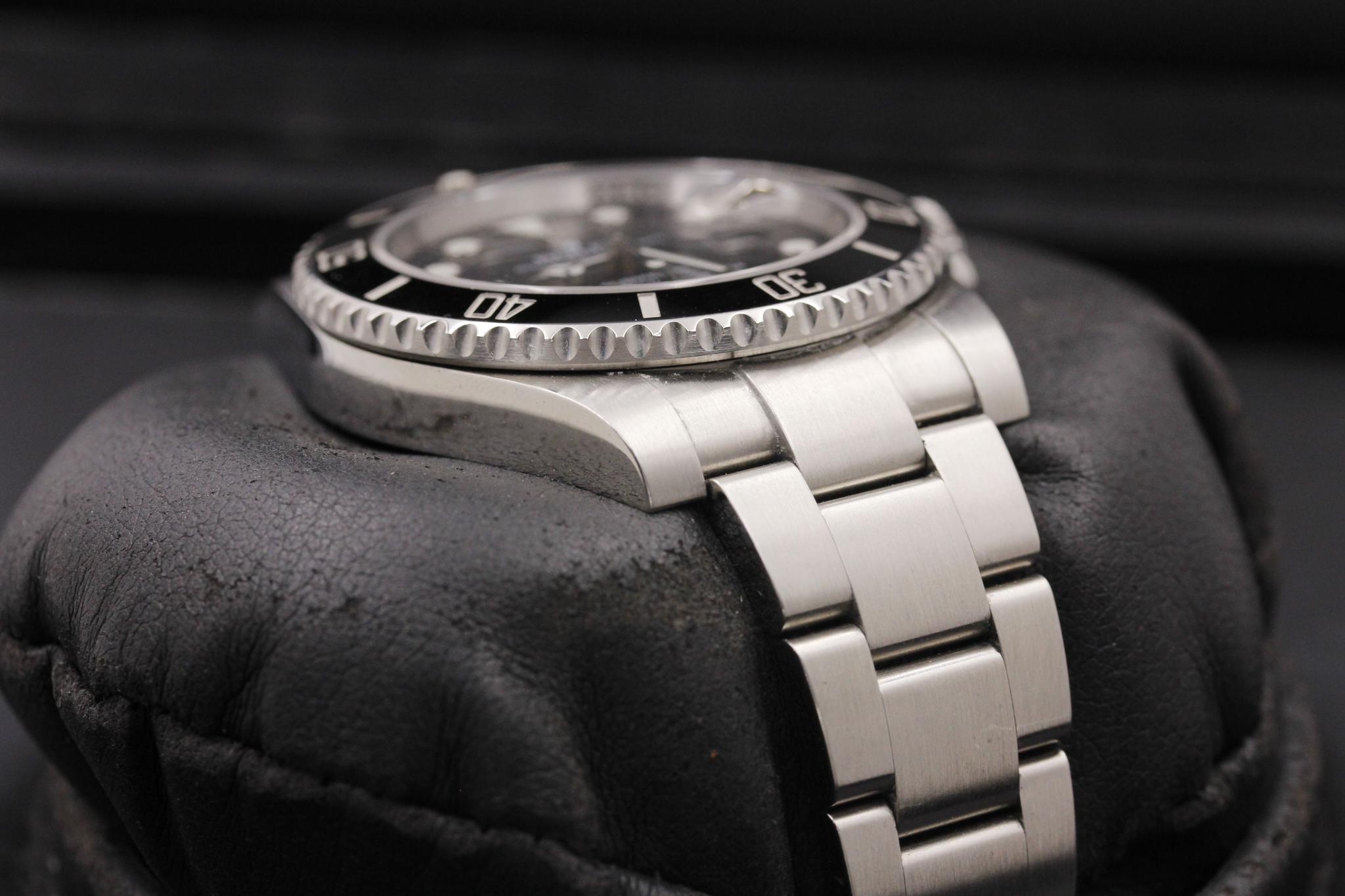 Watch Image 6
