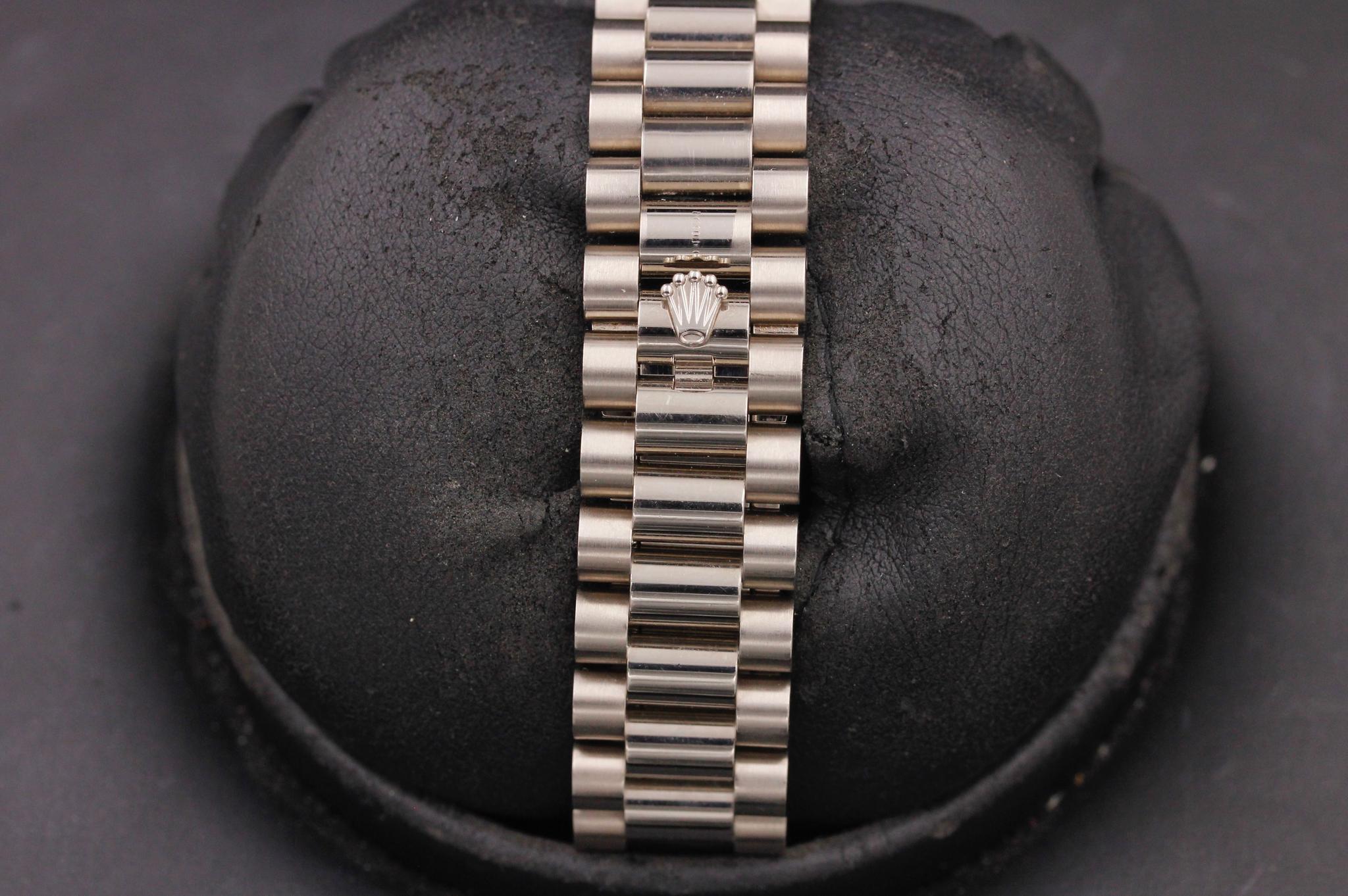 Watch Image 8
