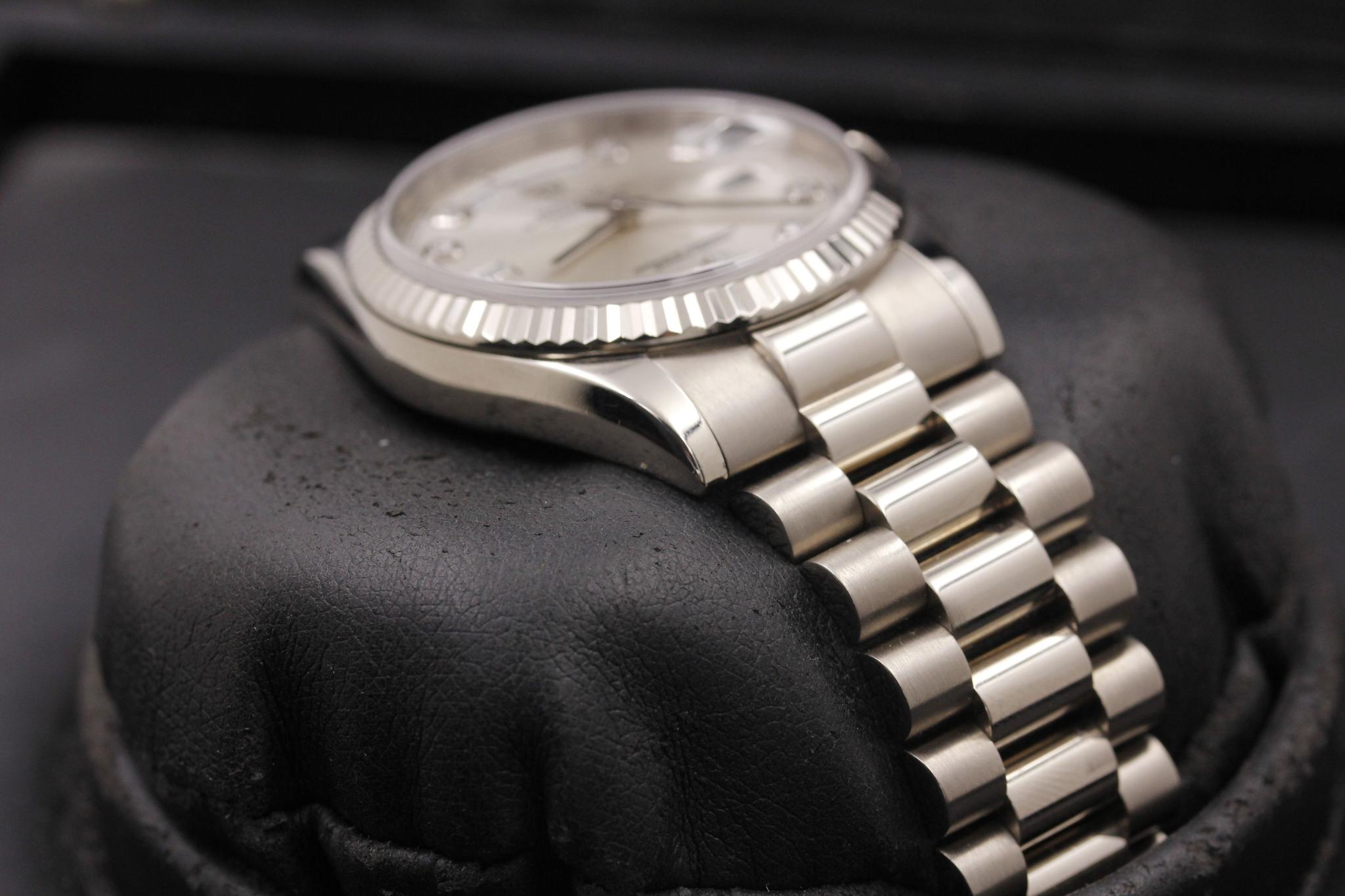 Watch Image 6