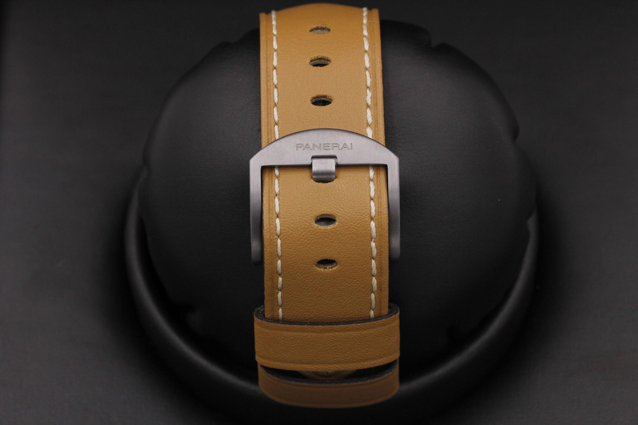 Watch Image 9