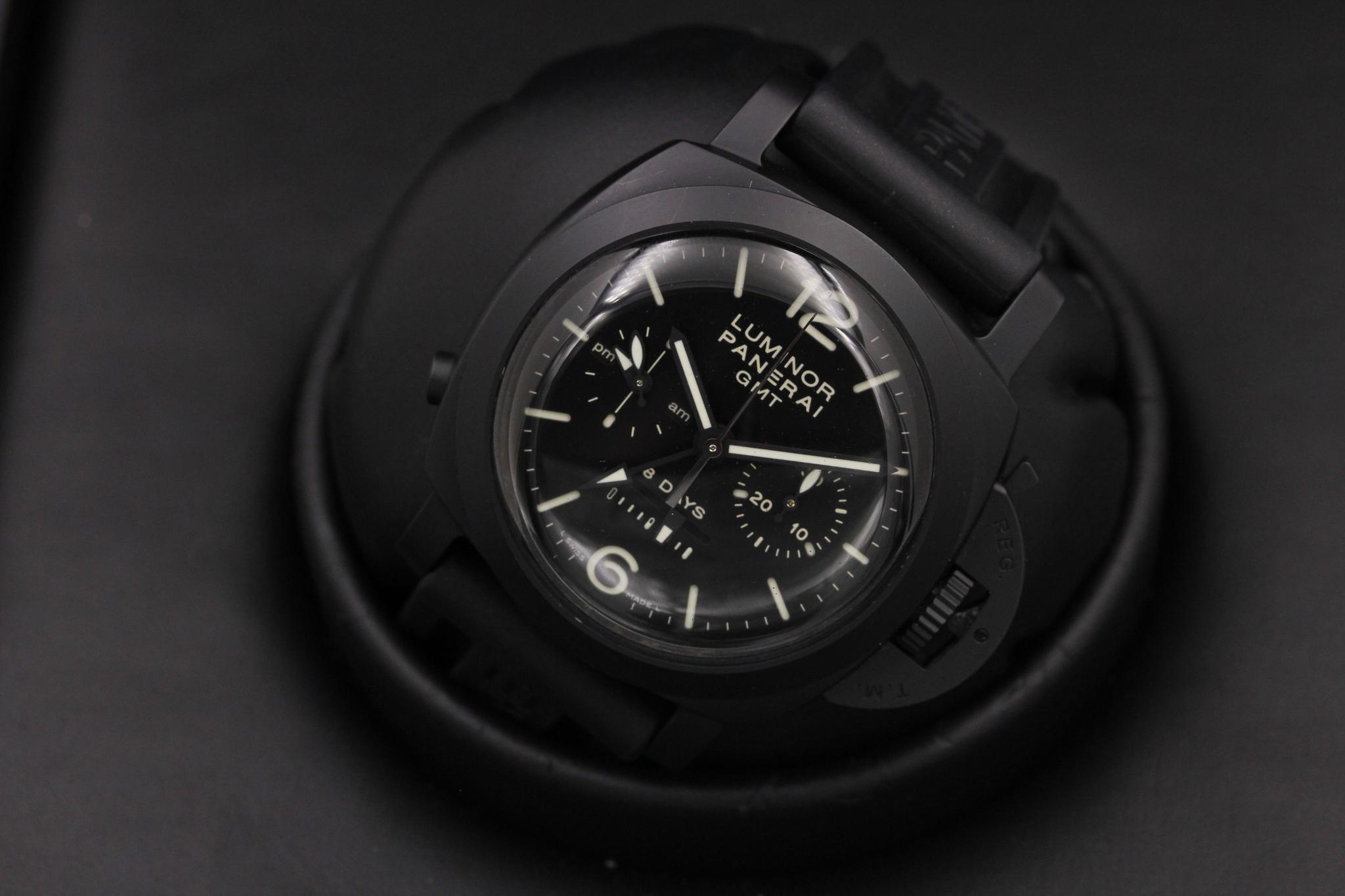 Watch Image 10