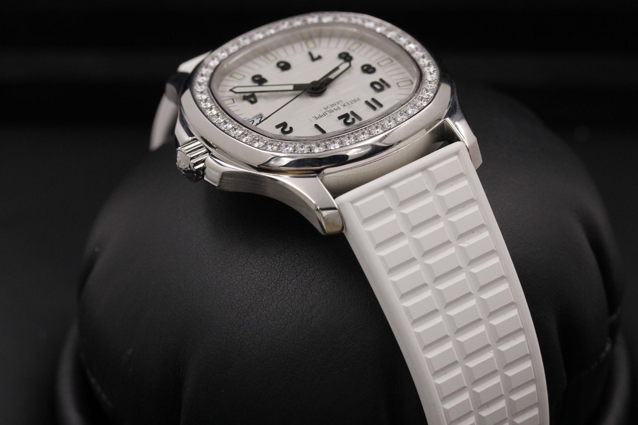 Watch Image 4
