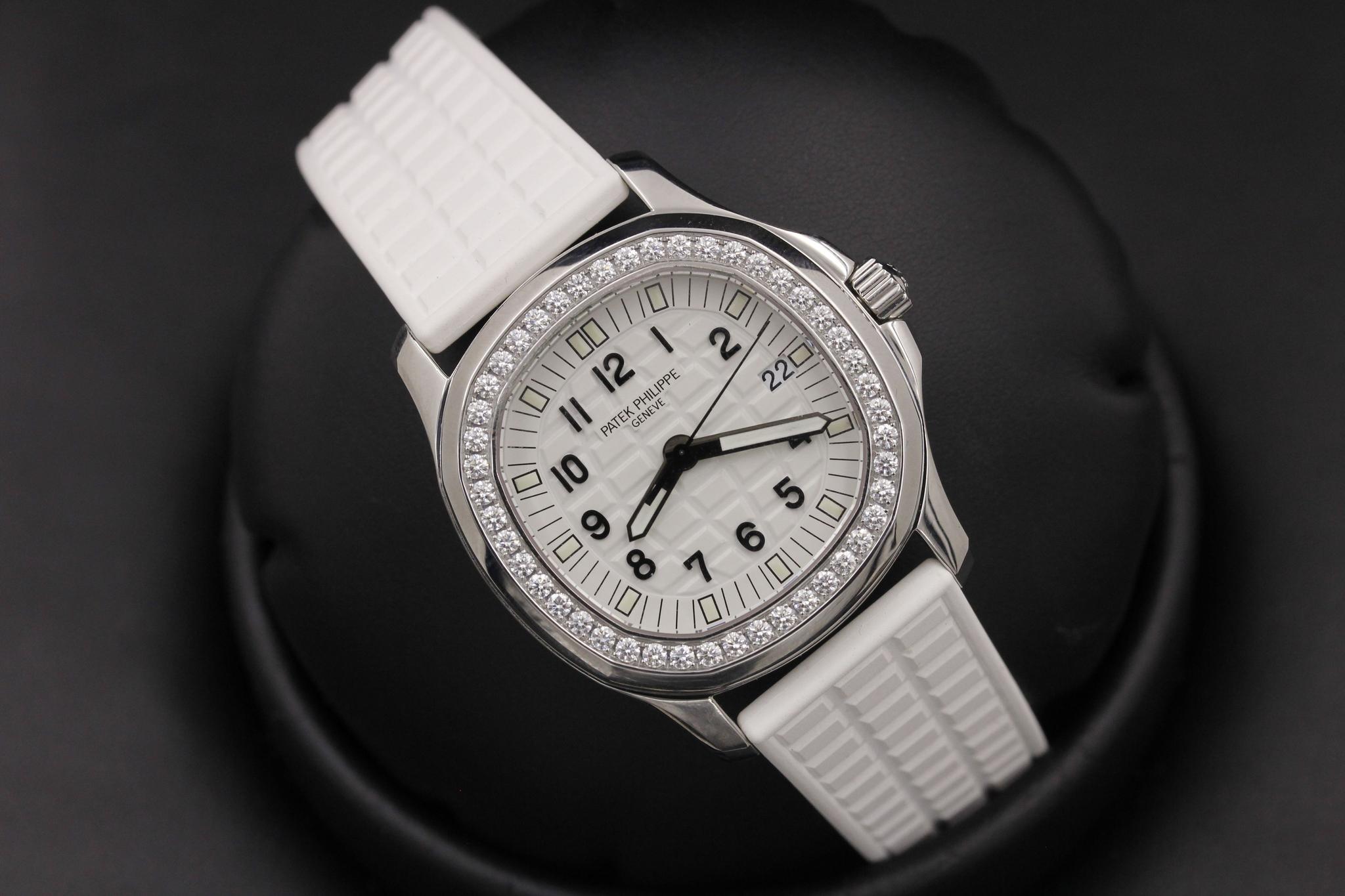 Watch Image 9