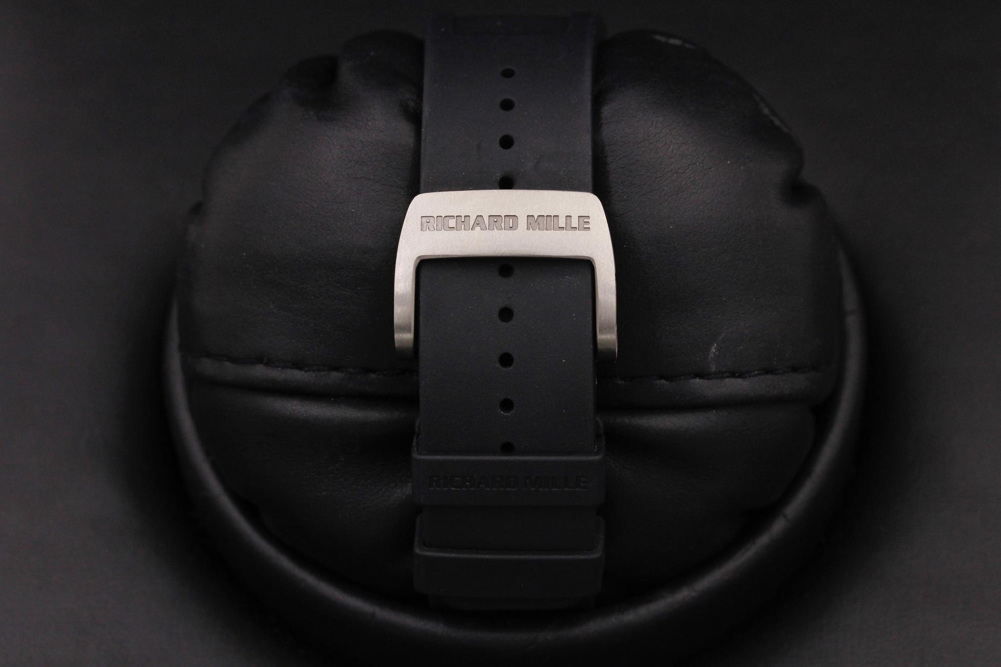 Watch Image 8