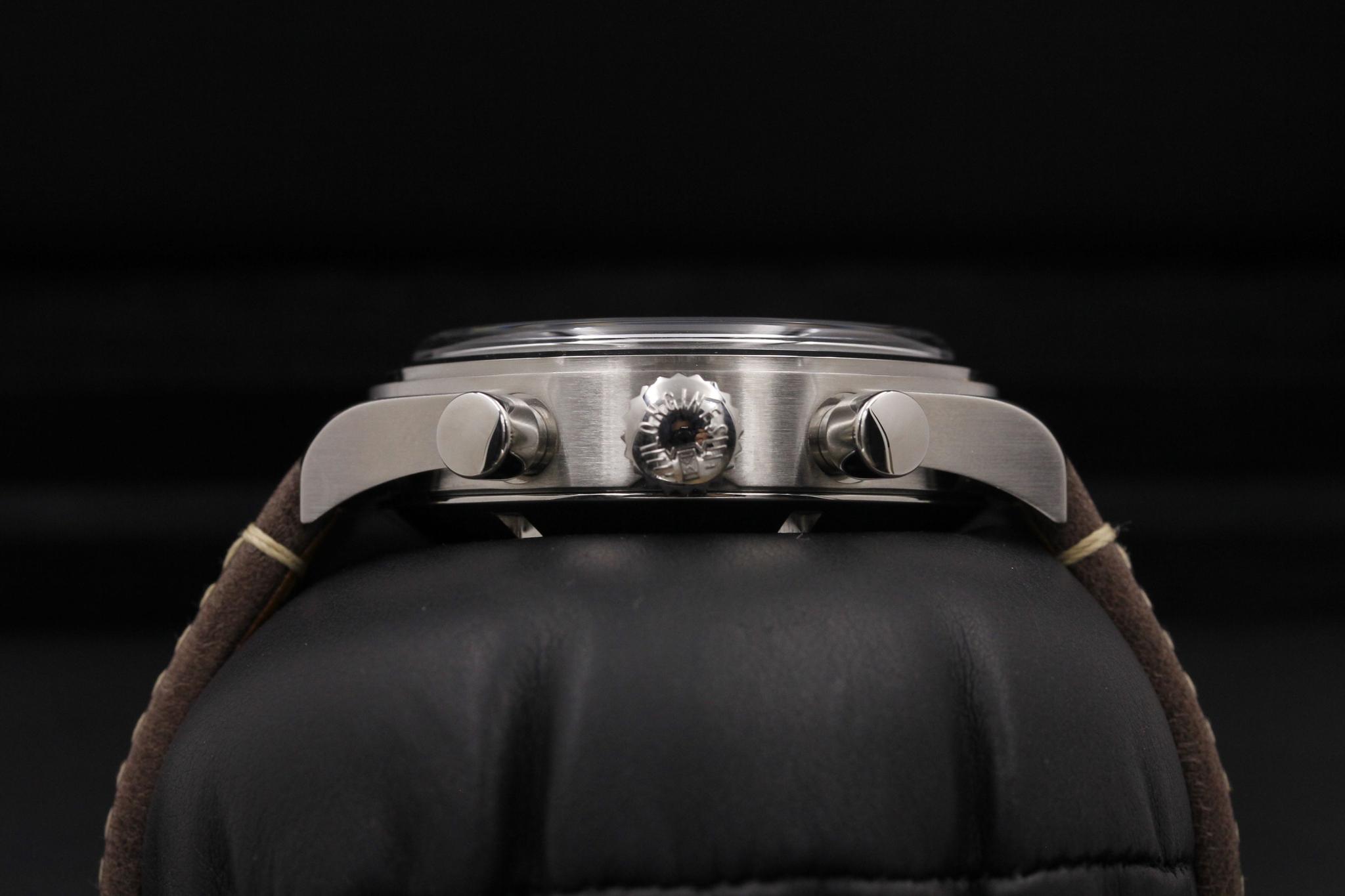 Watch Image 3