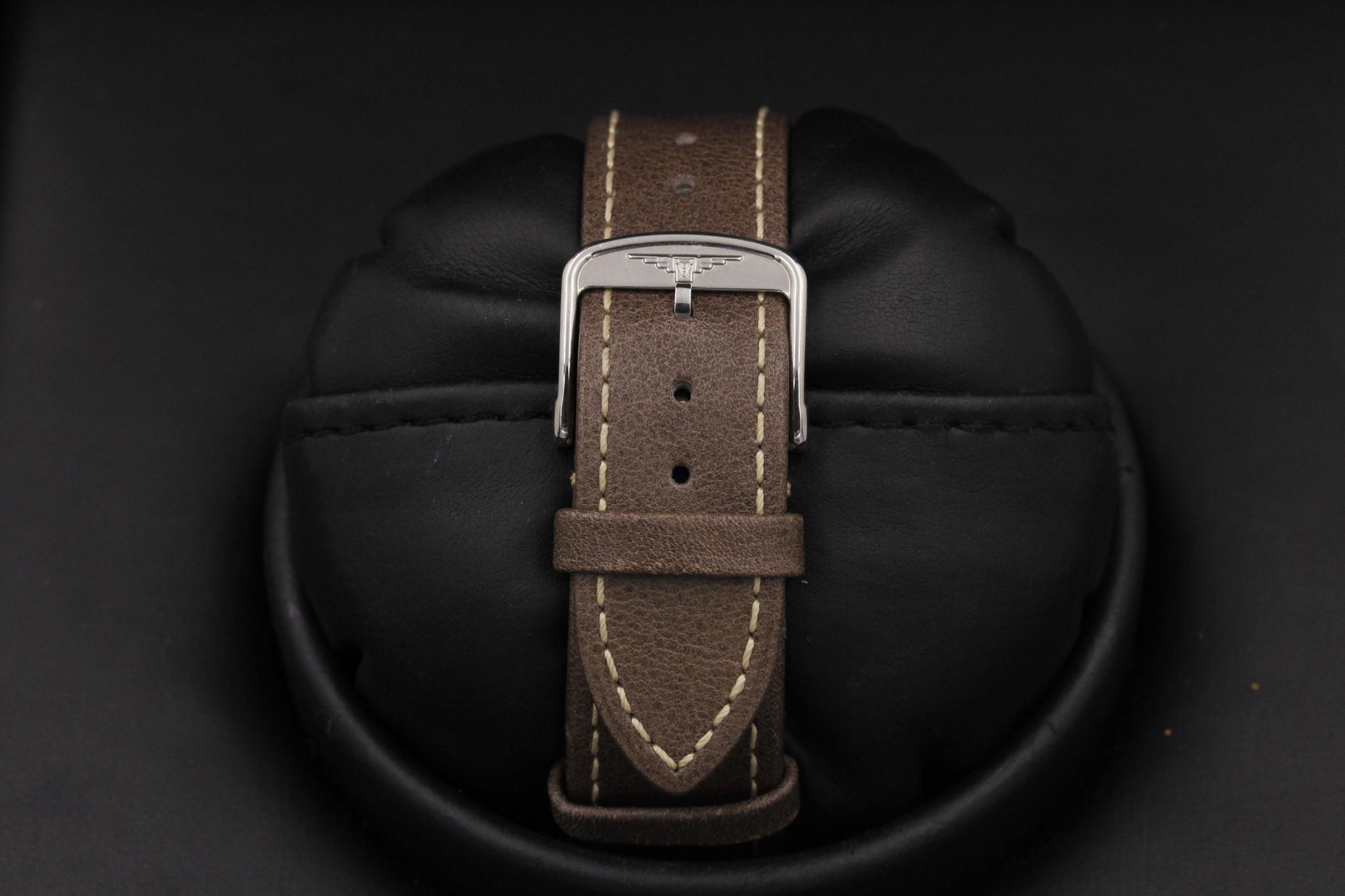 Watch Image 8