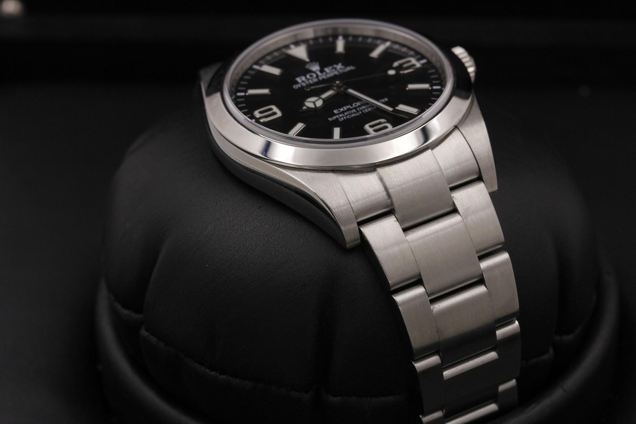 Watch Image 6
