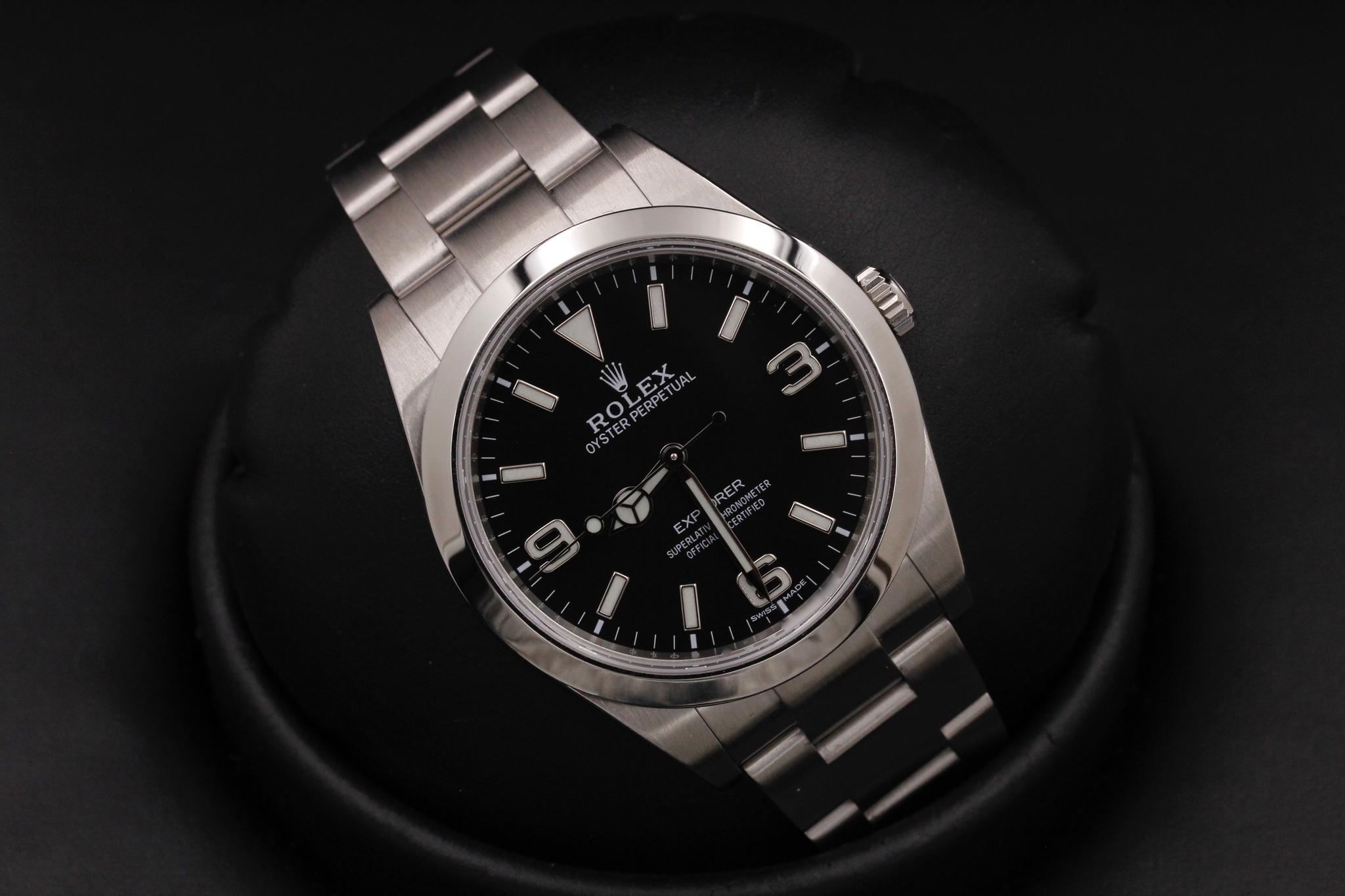 Watch Image 9