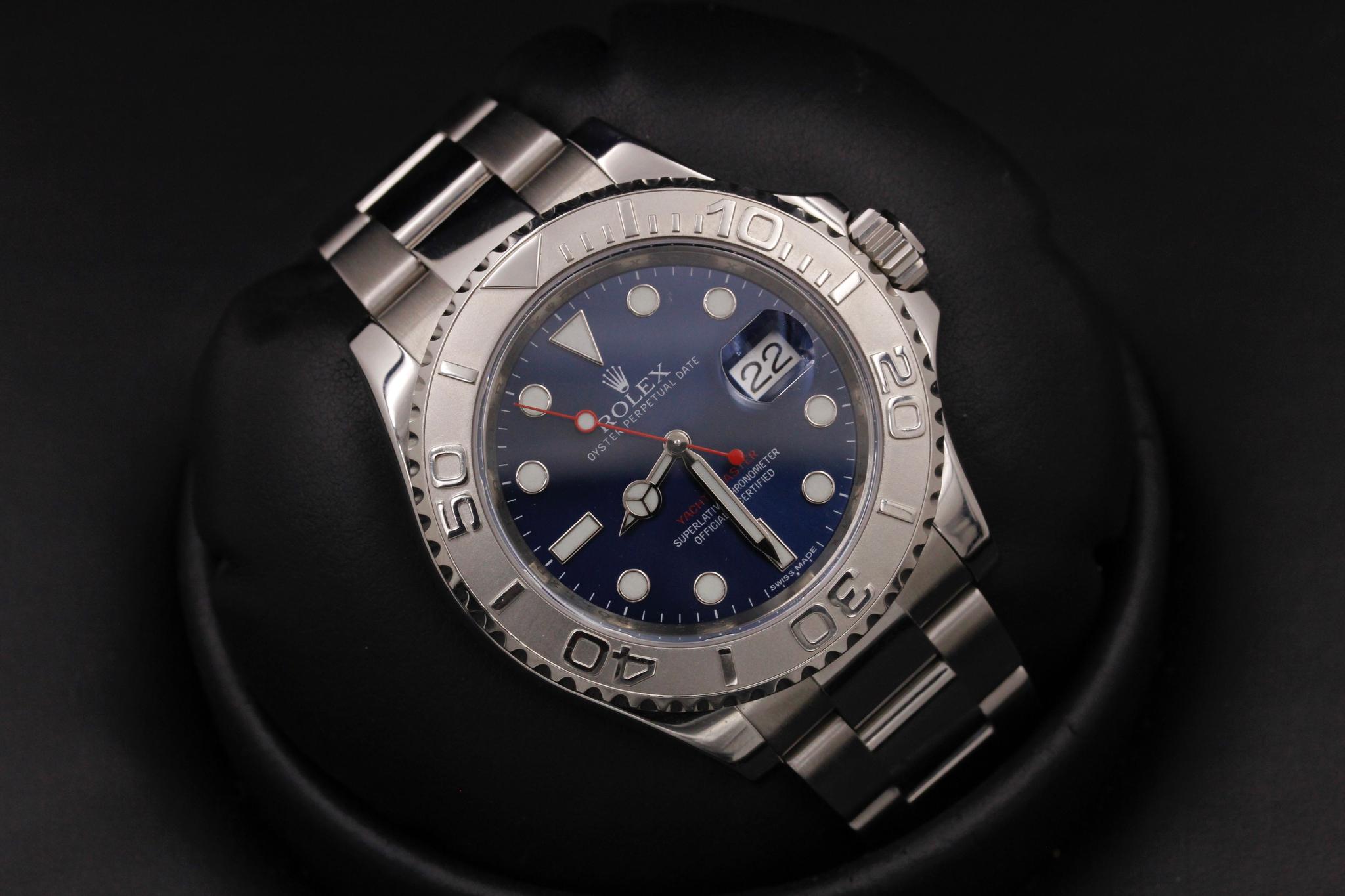 Watch Image 10