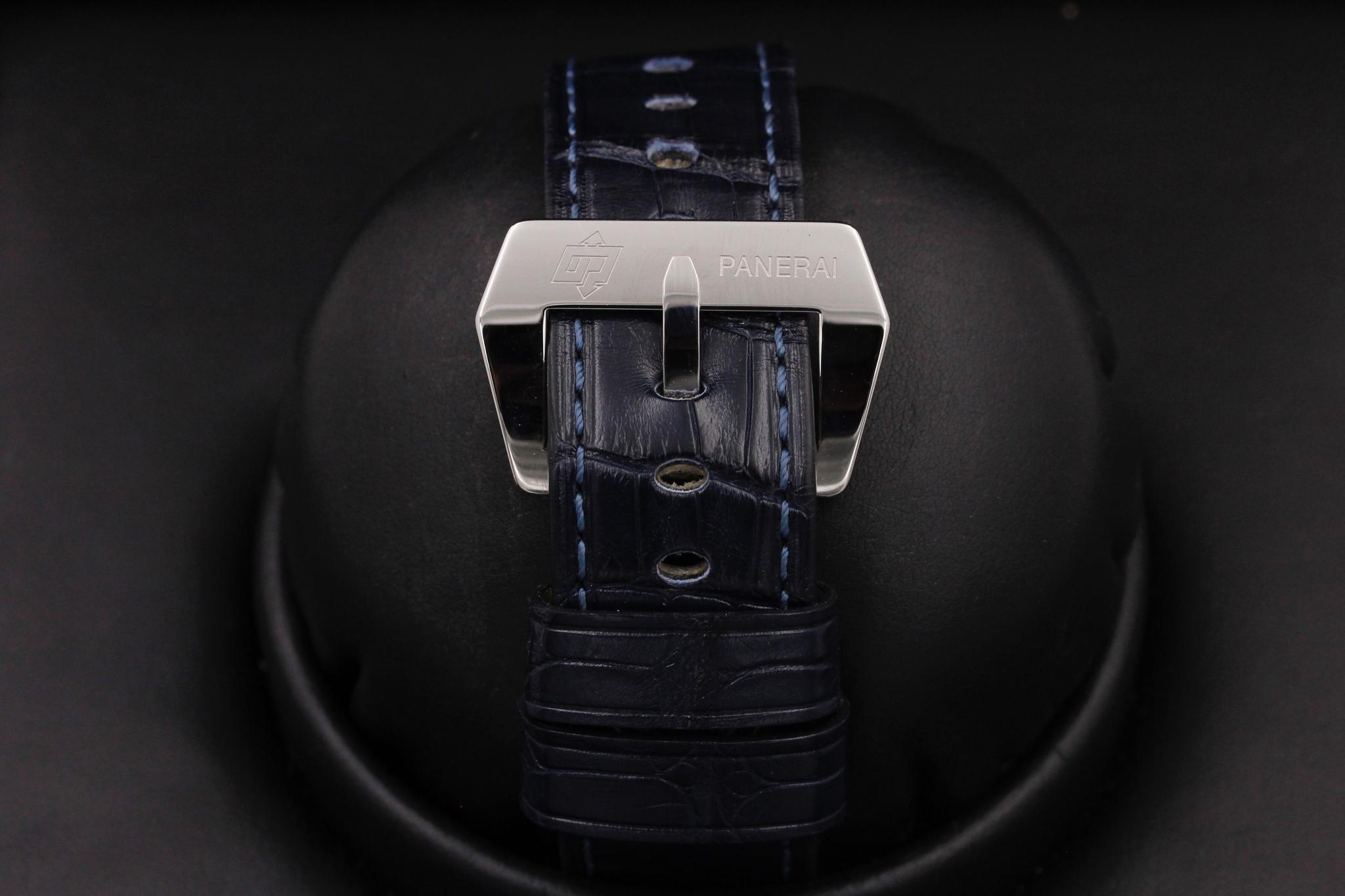 Watch Image 7