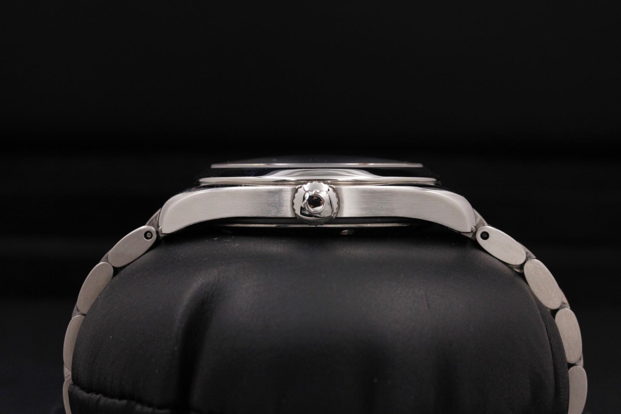Watch Image 3