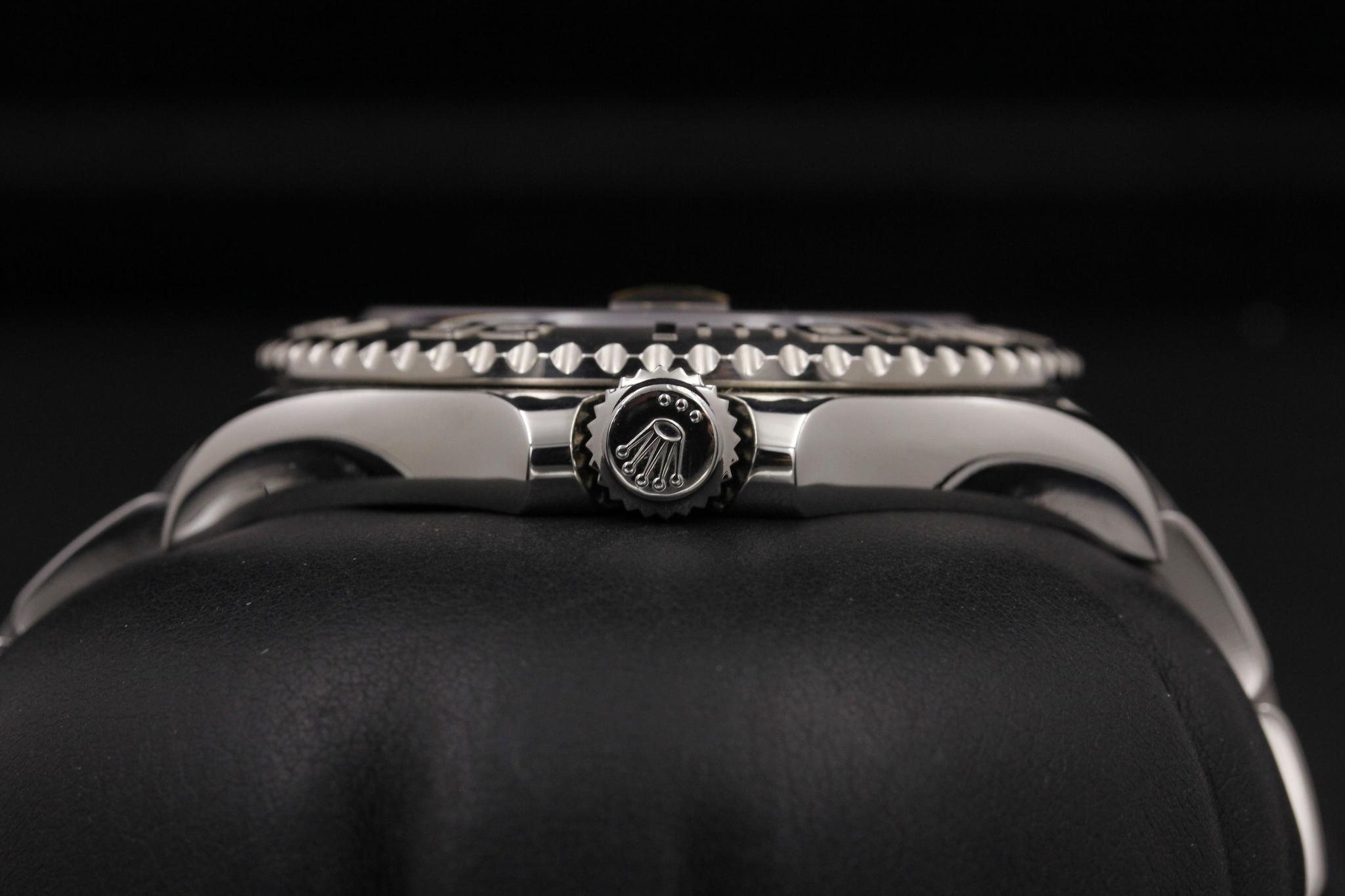 Watch Image 3