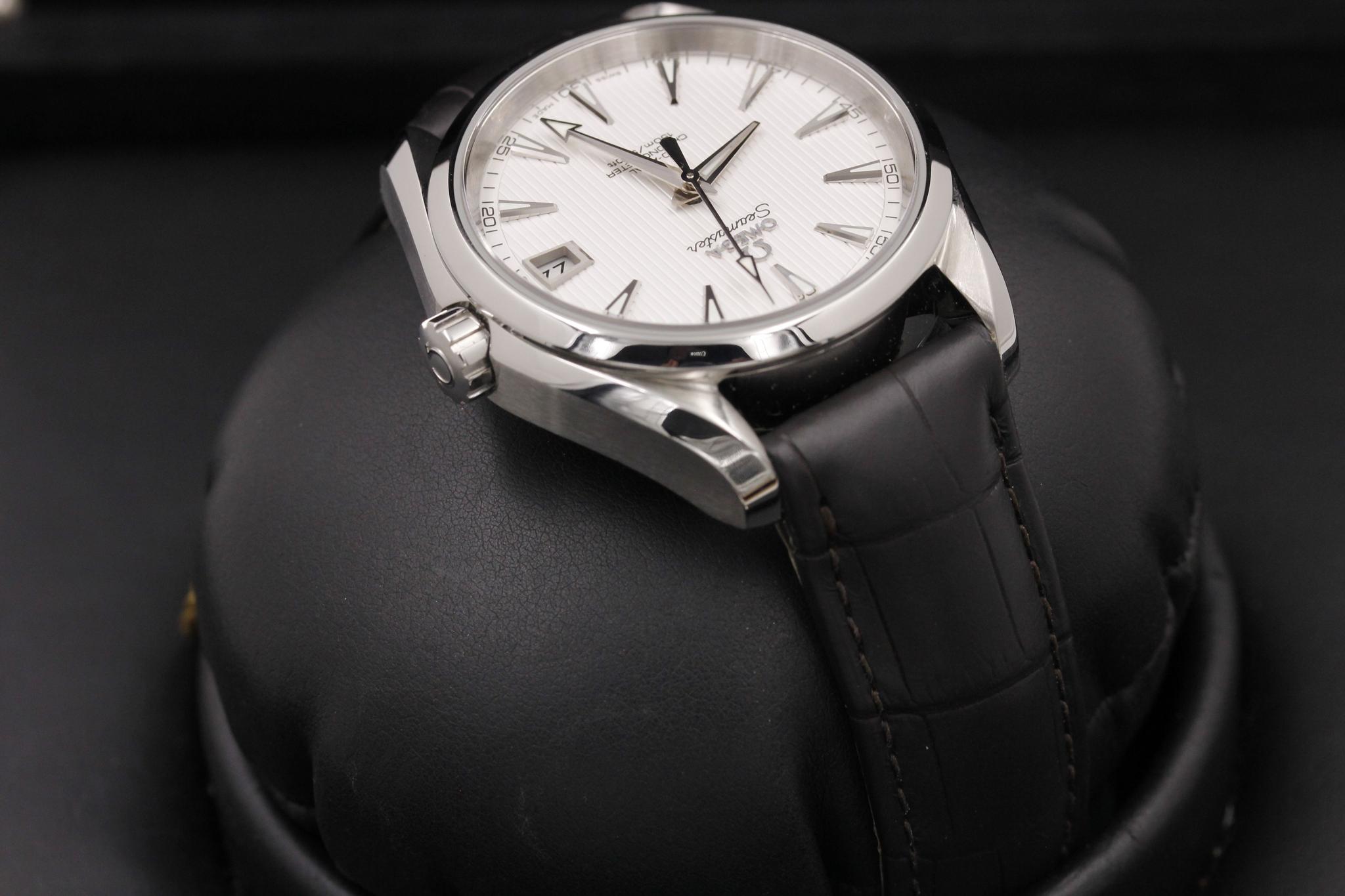 Watch Image 4