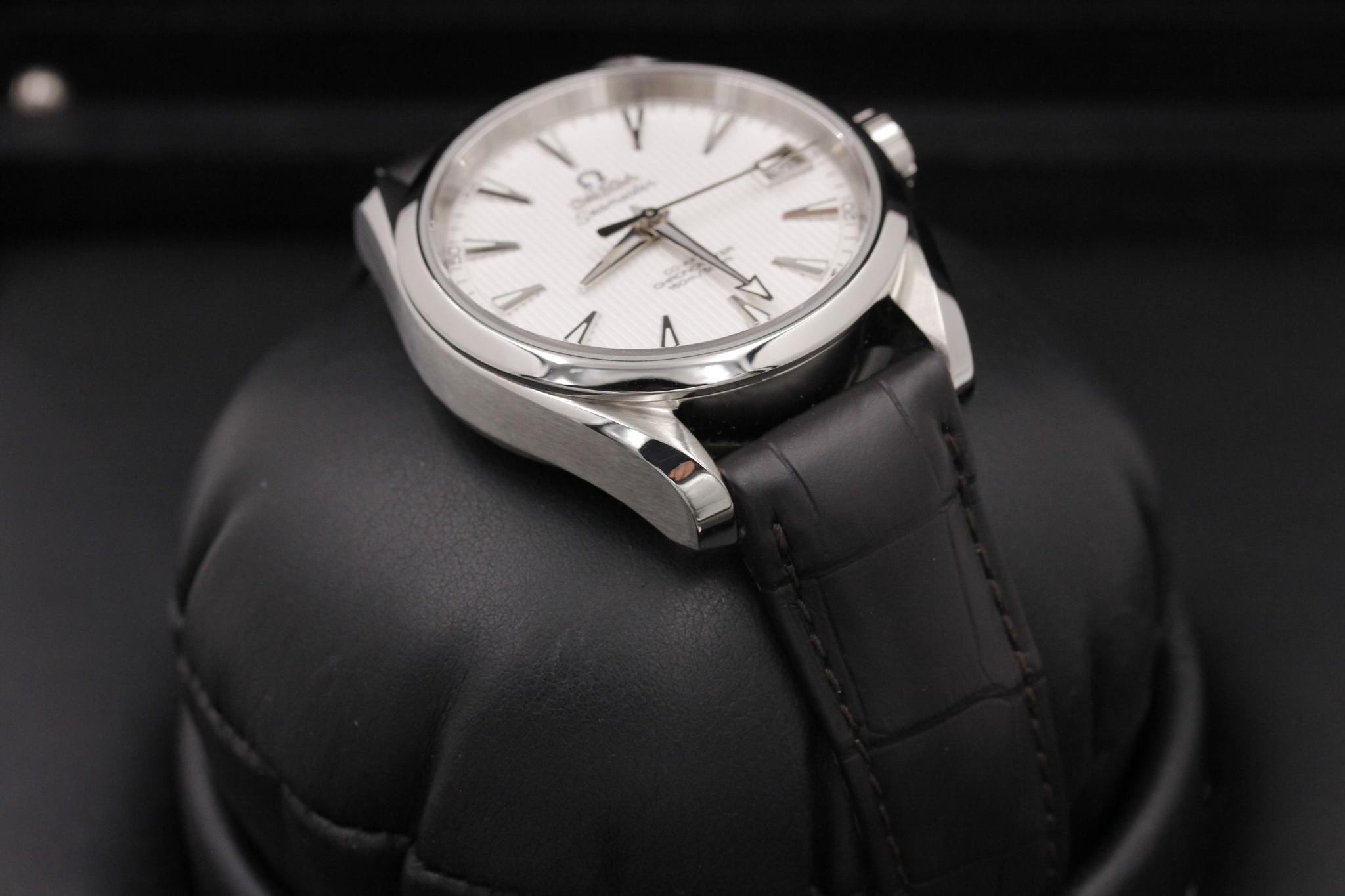 Watch Image 6