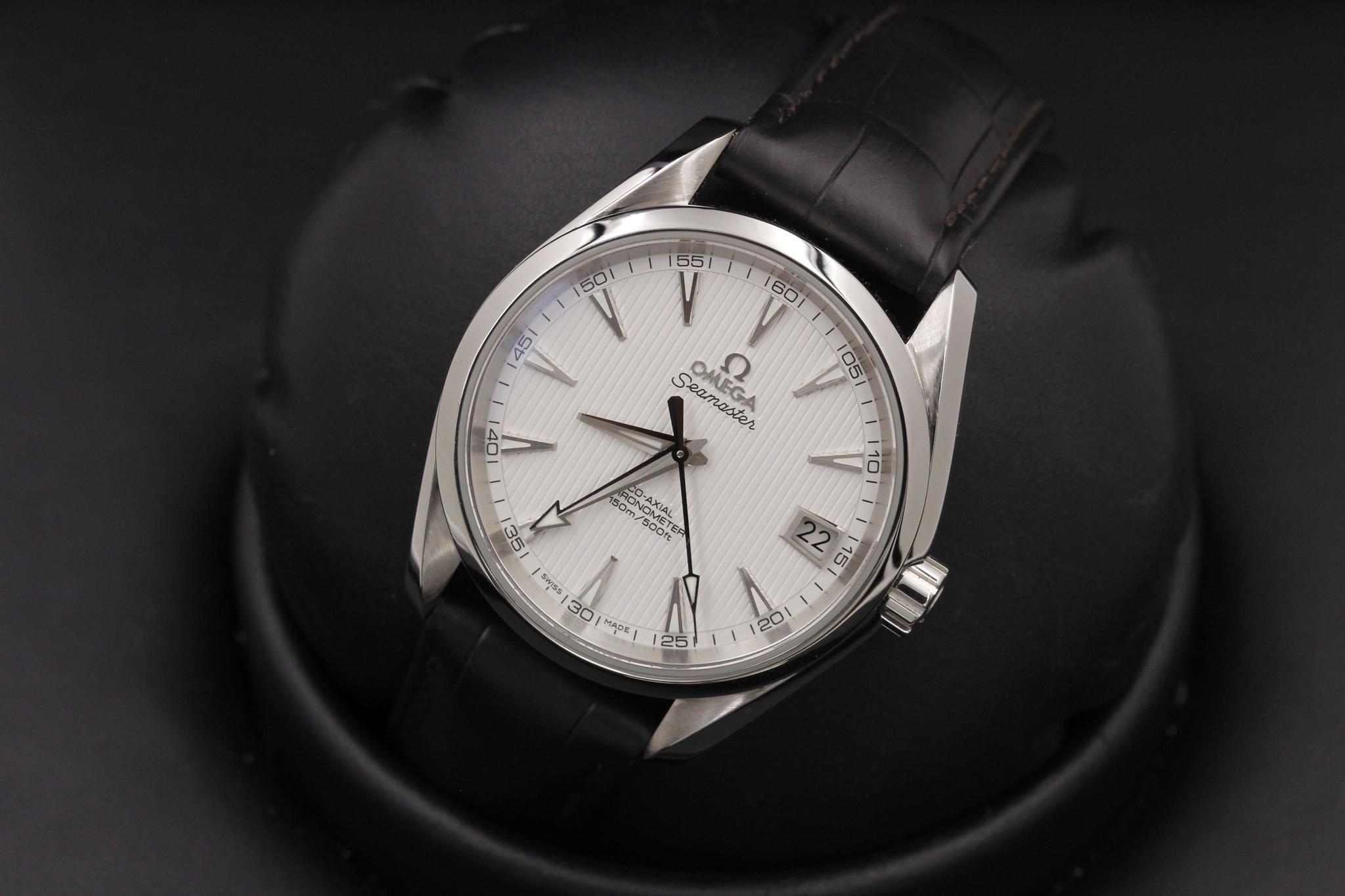 Watch Image 10