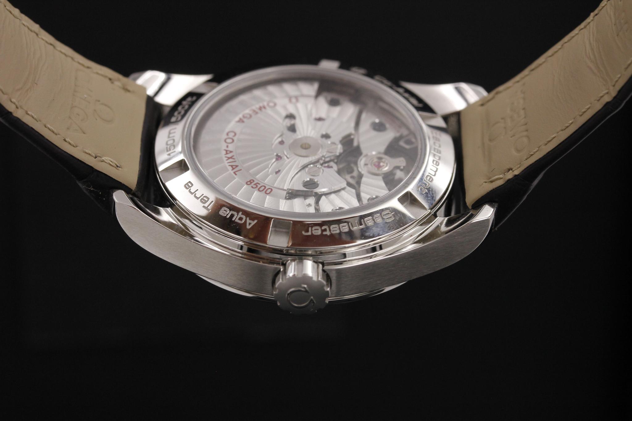 Watch Image 7