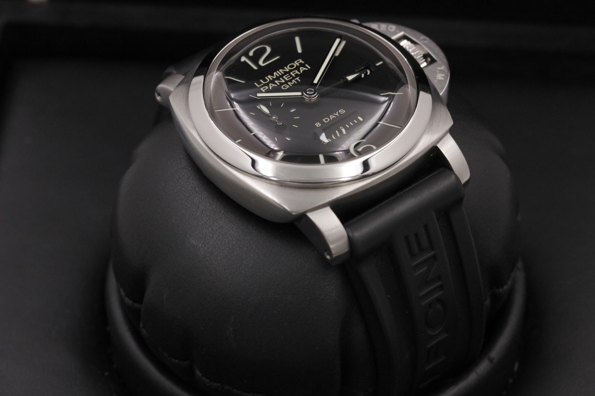 Watch Image 6