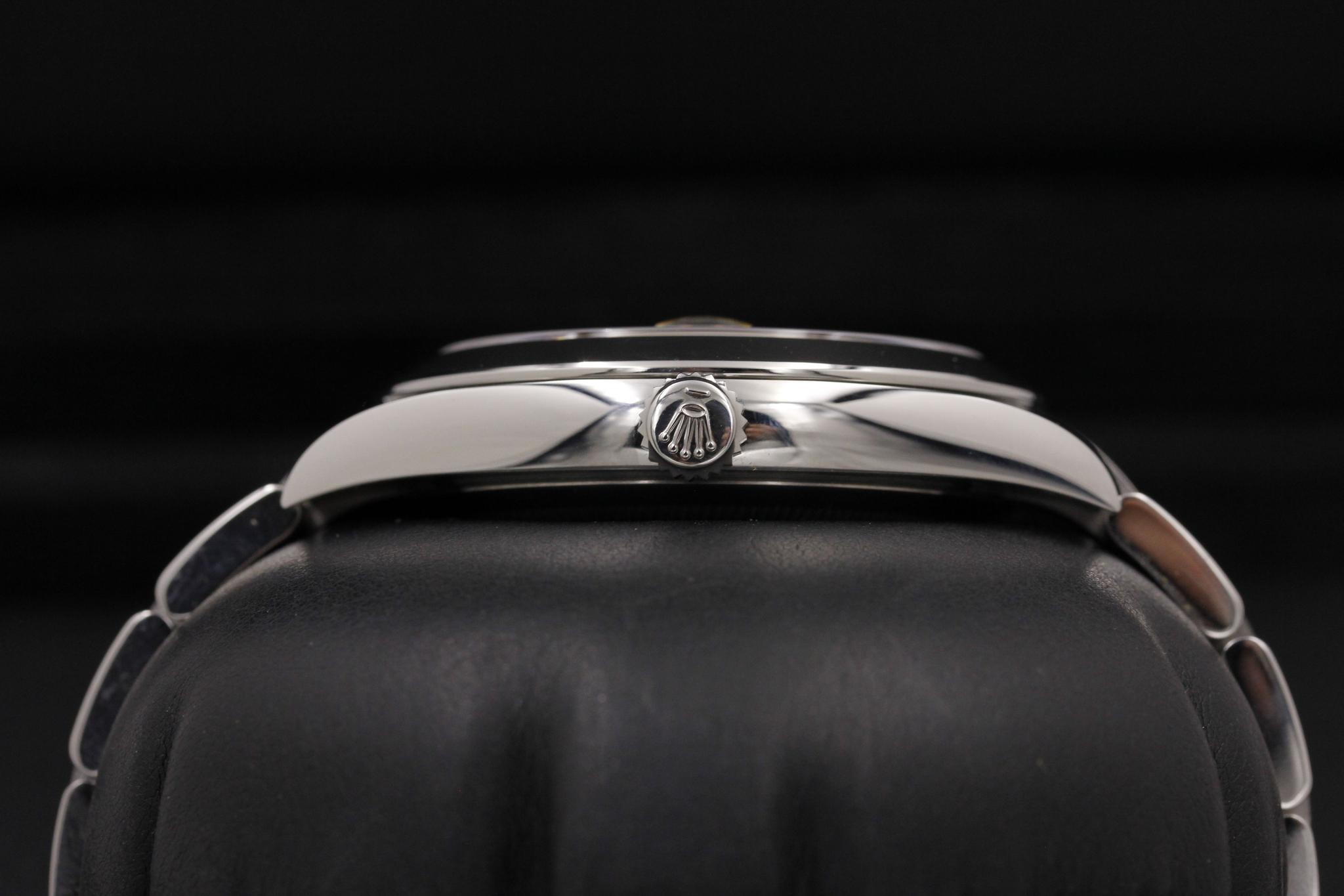 Watch Image 3