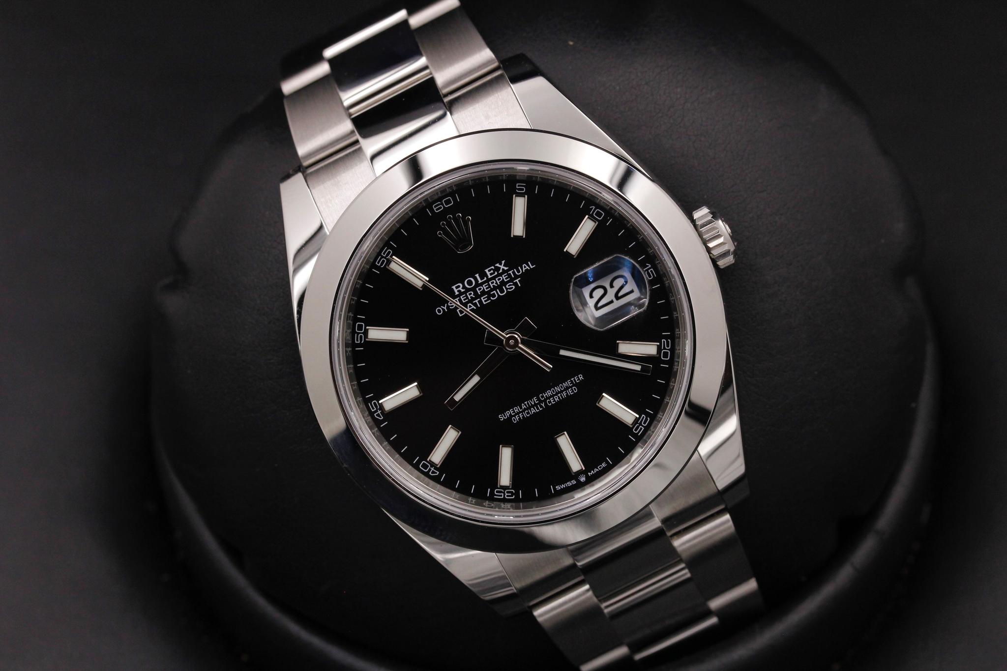 Watch Image 10