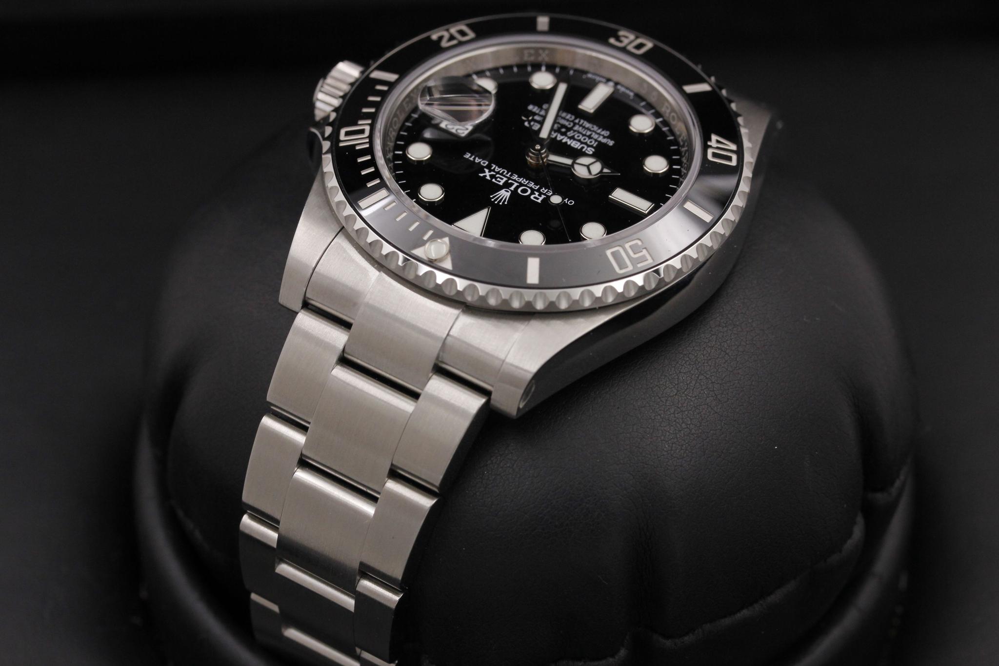 Watch Image 5