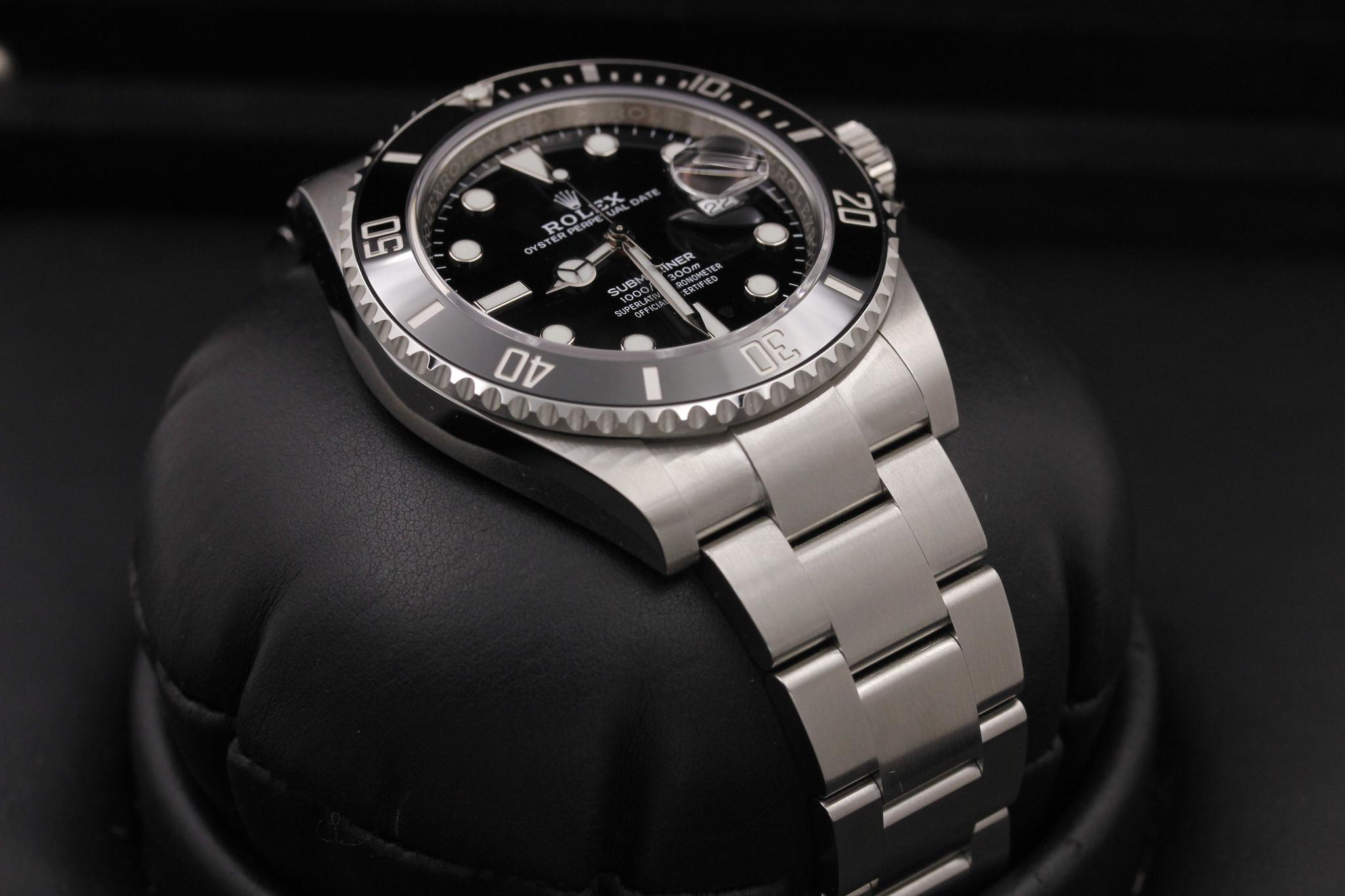 Watch Image 6