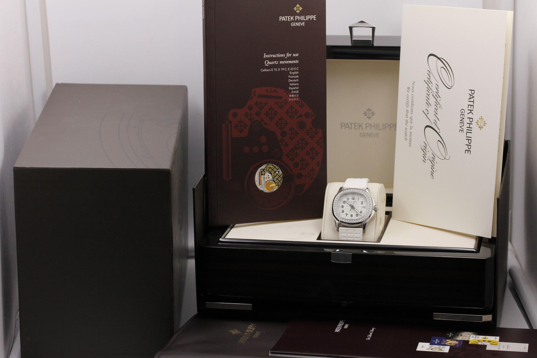 Watch Image 12
