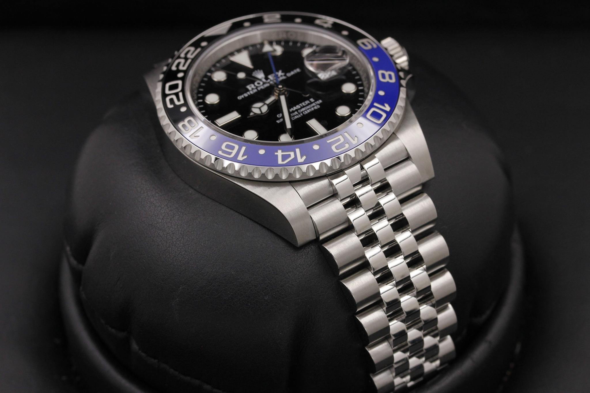 Watch Image 6