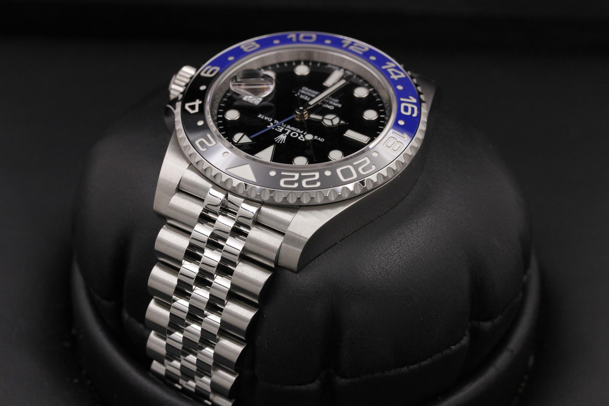 Watch Image 5
