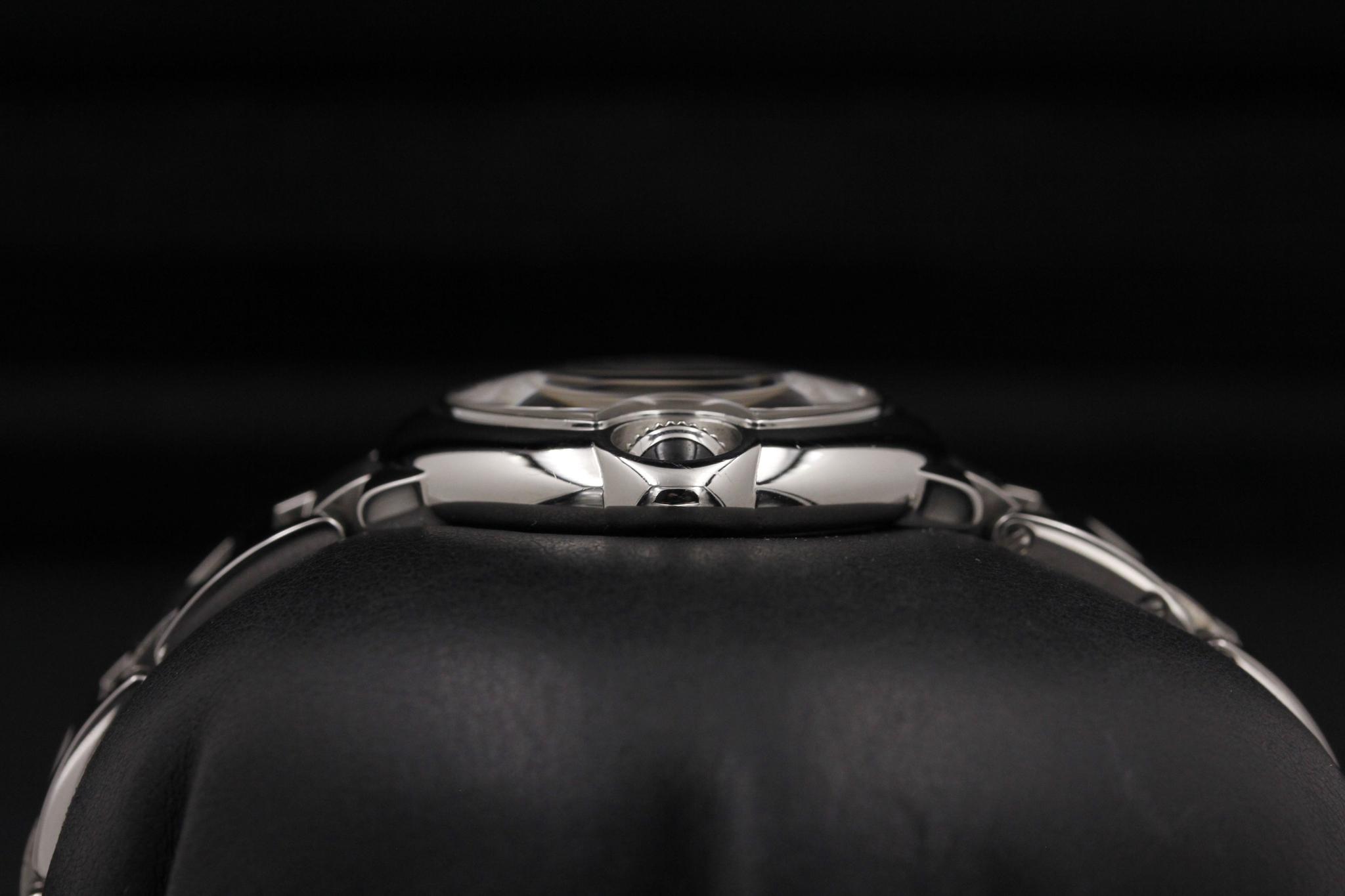 Watch Image 3