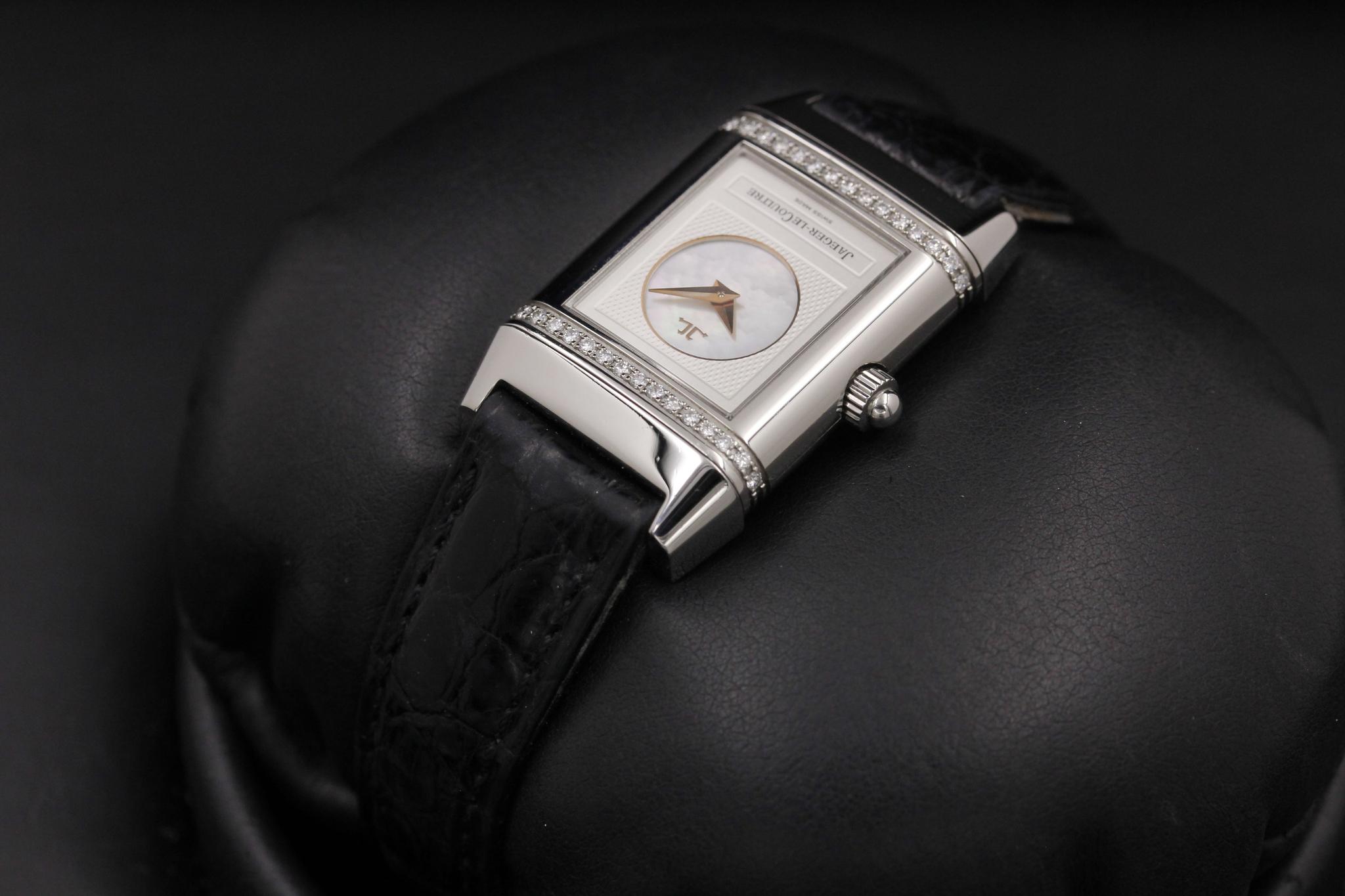 Watch Image 3