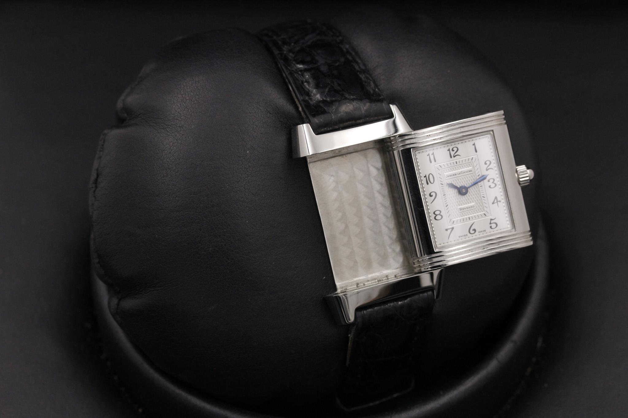 Watch Image 13