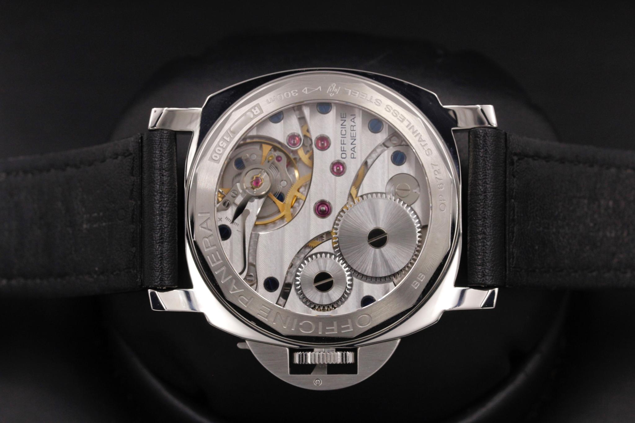 Watch Image 7