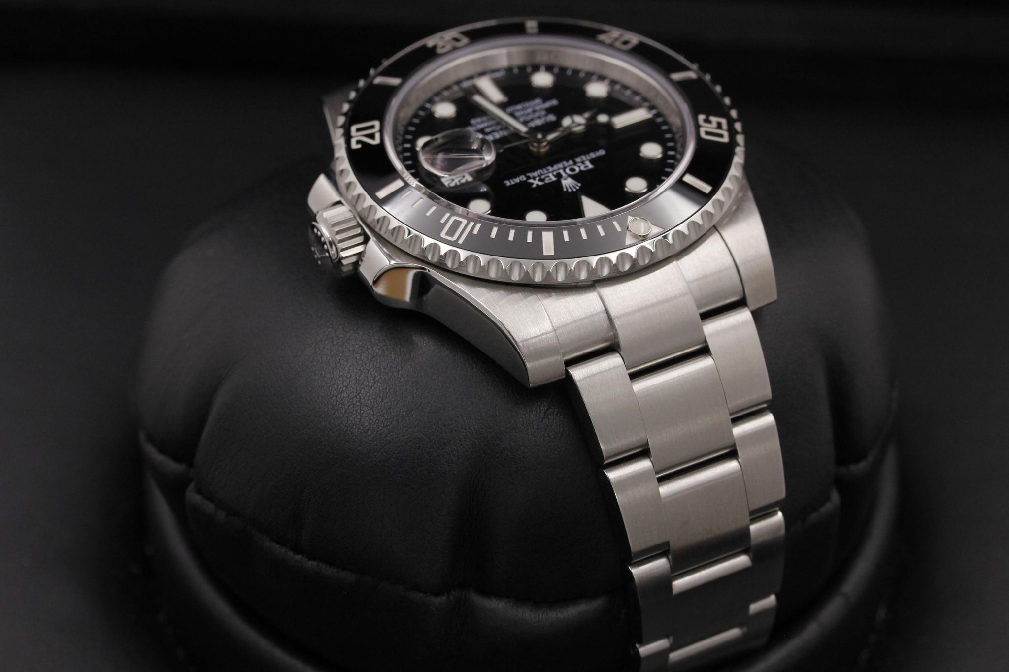 Watch Image 4