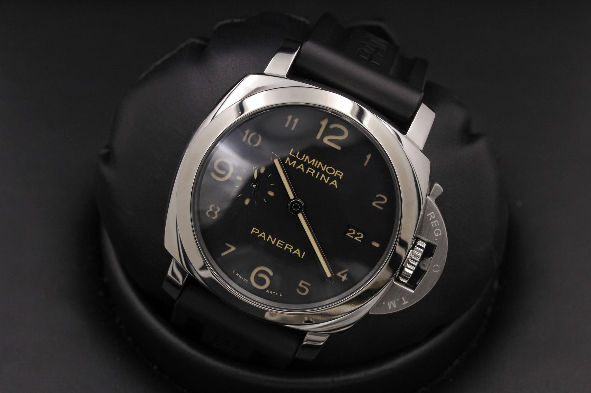 Watch Image 10