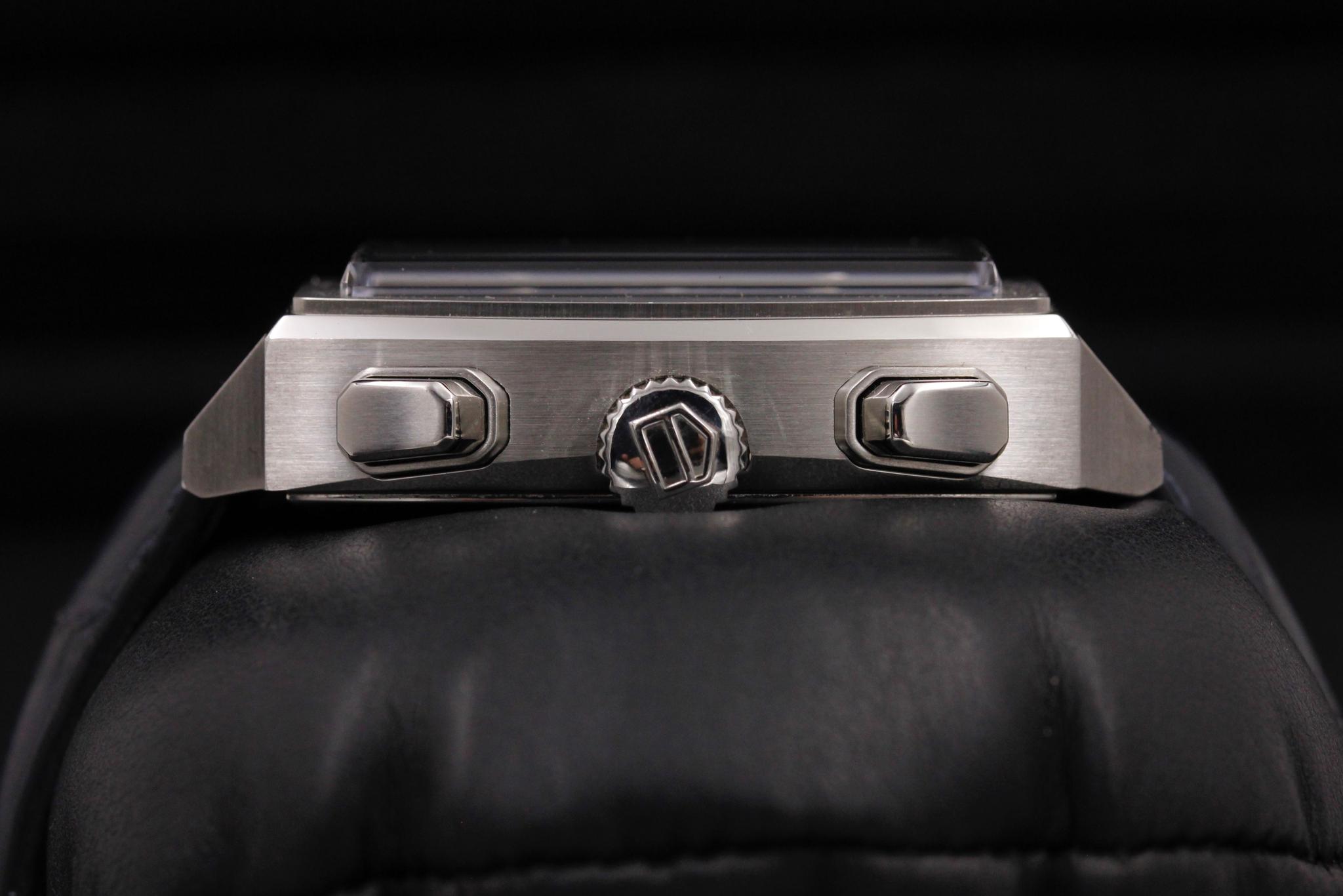 Watch Image 3