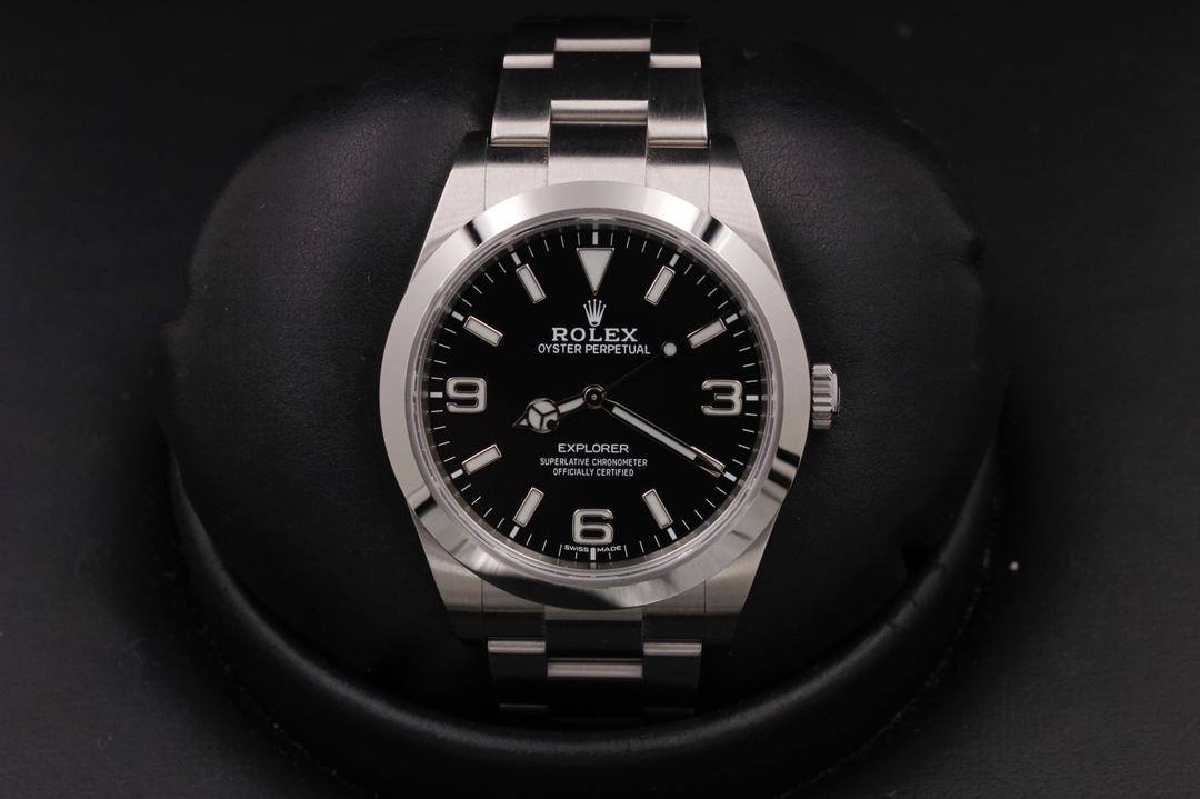 Rolex Explorer I 214270