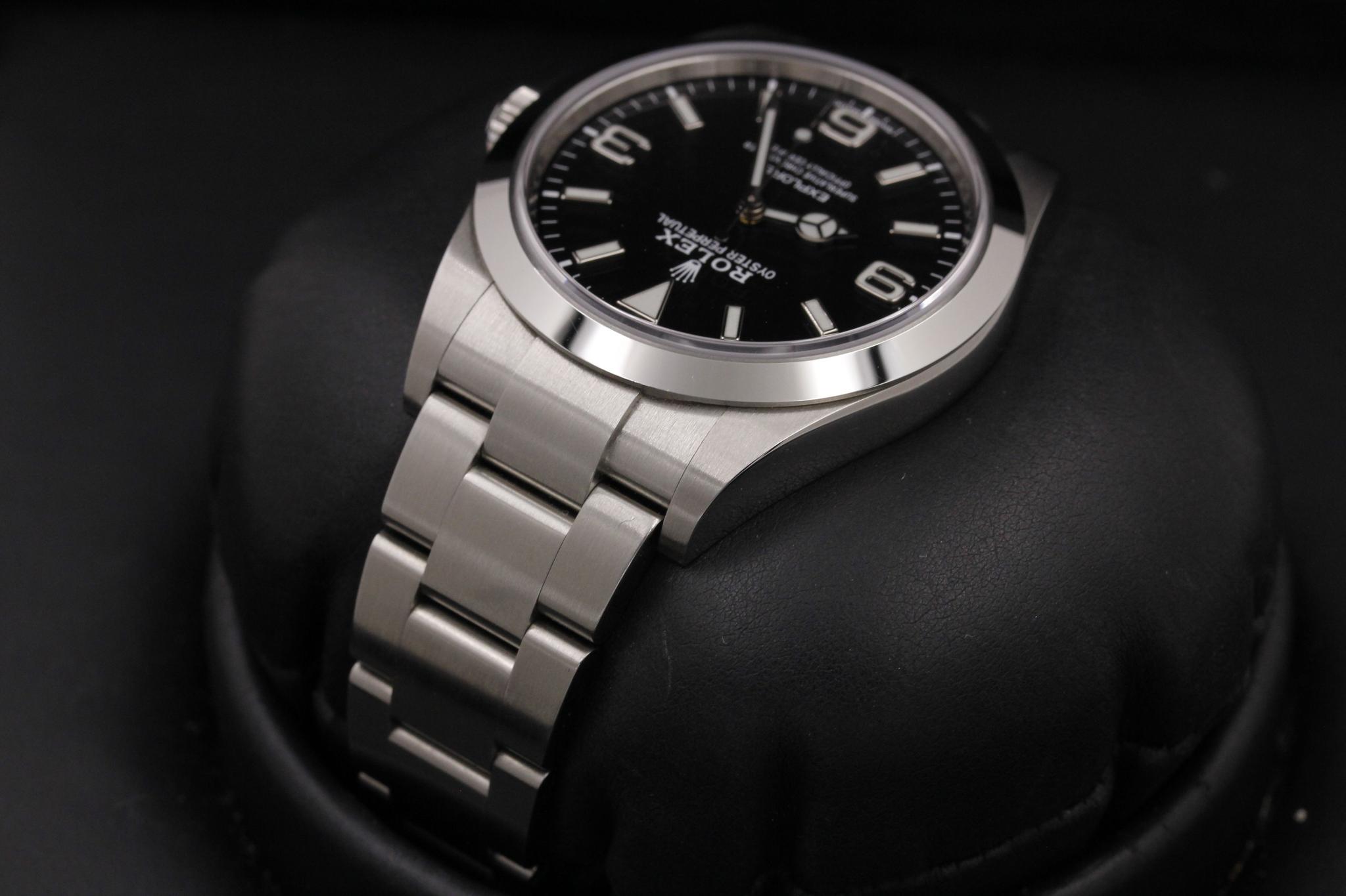 Watch Image 5