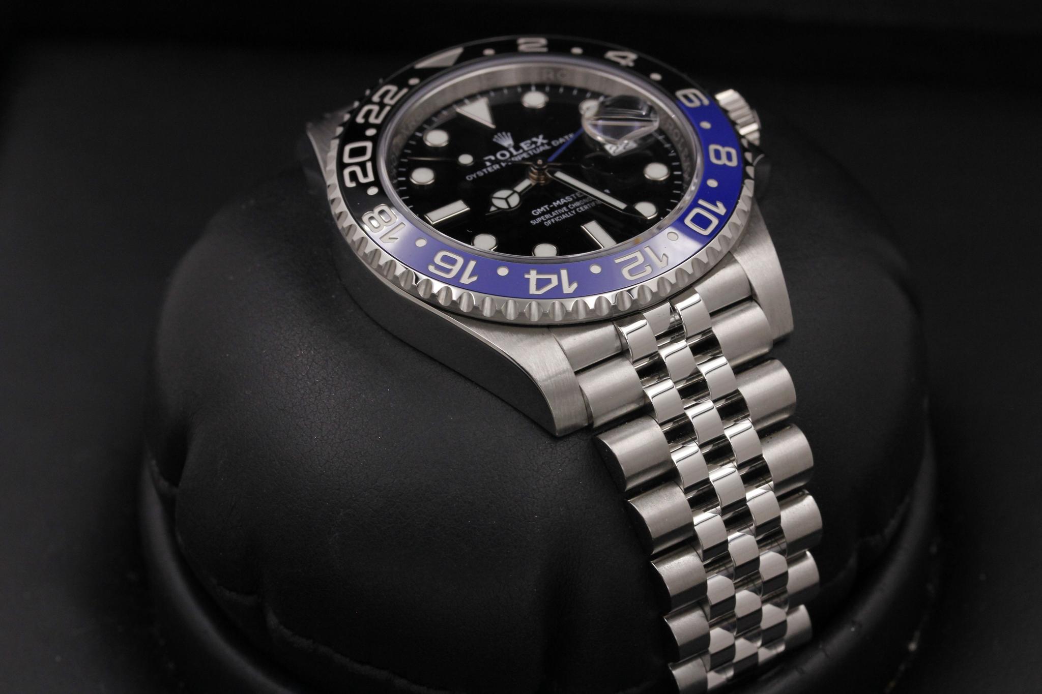 Watch Image 6