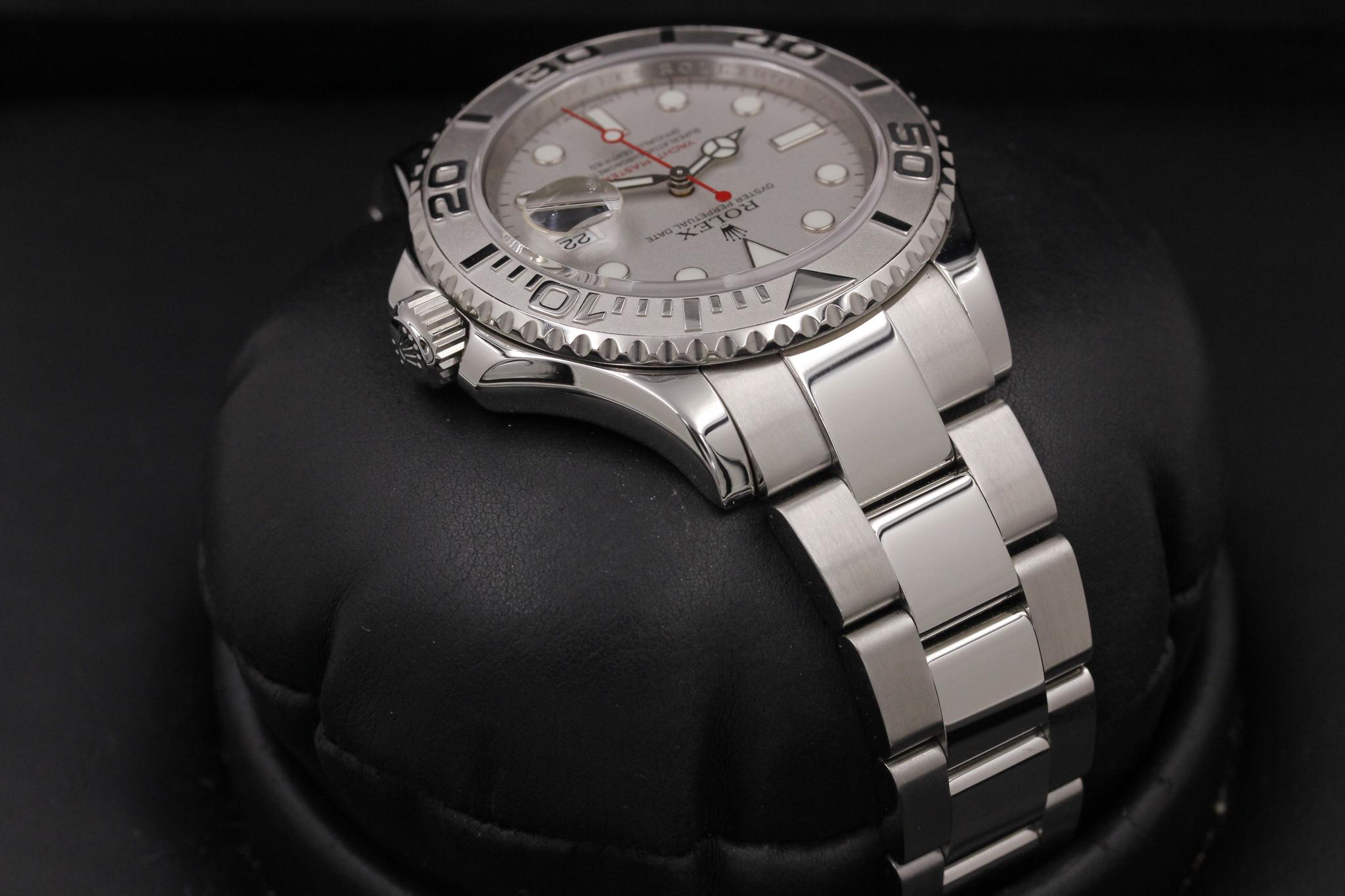 Watch Image 4
