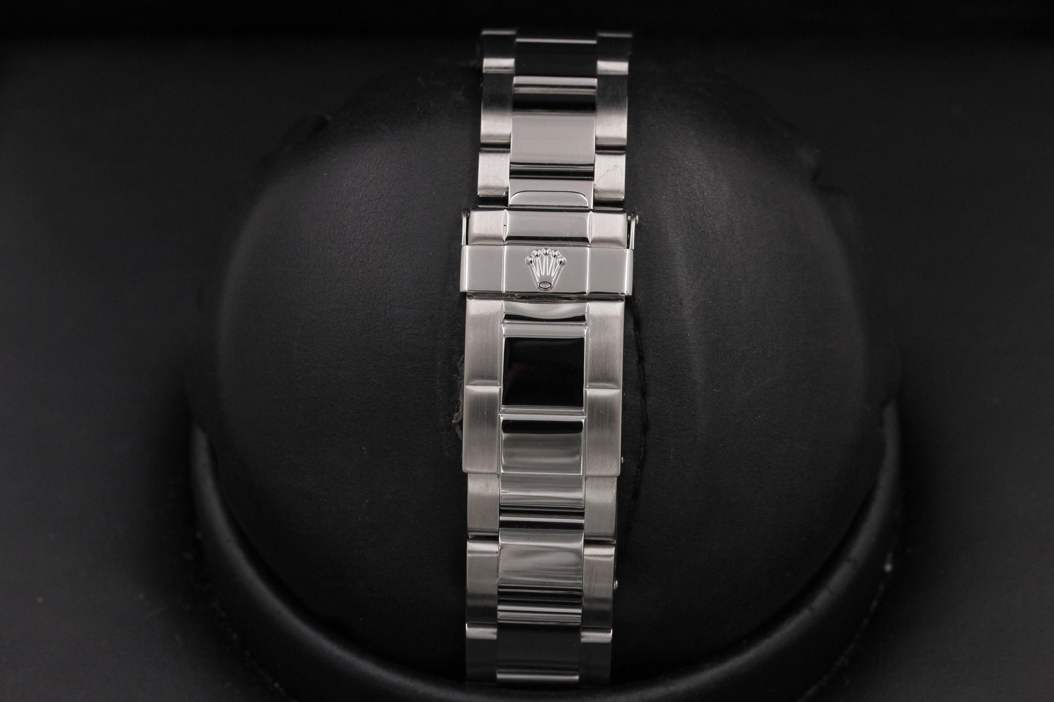 Watch Image 8